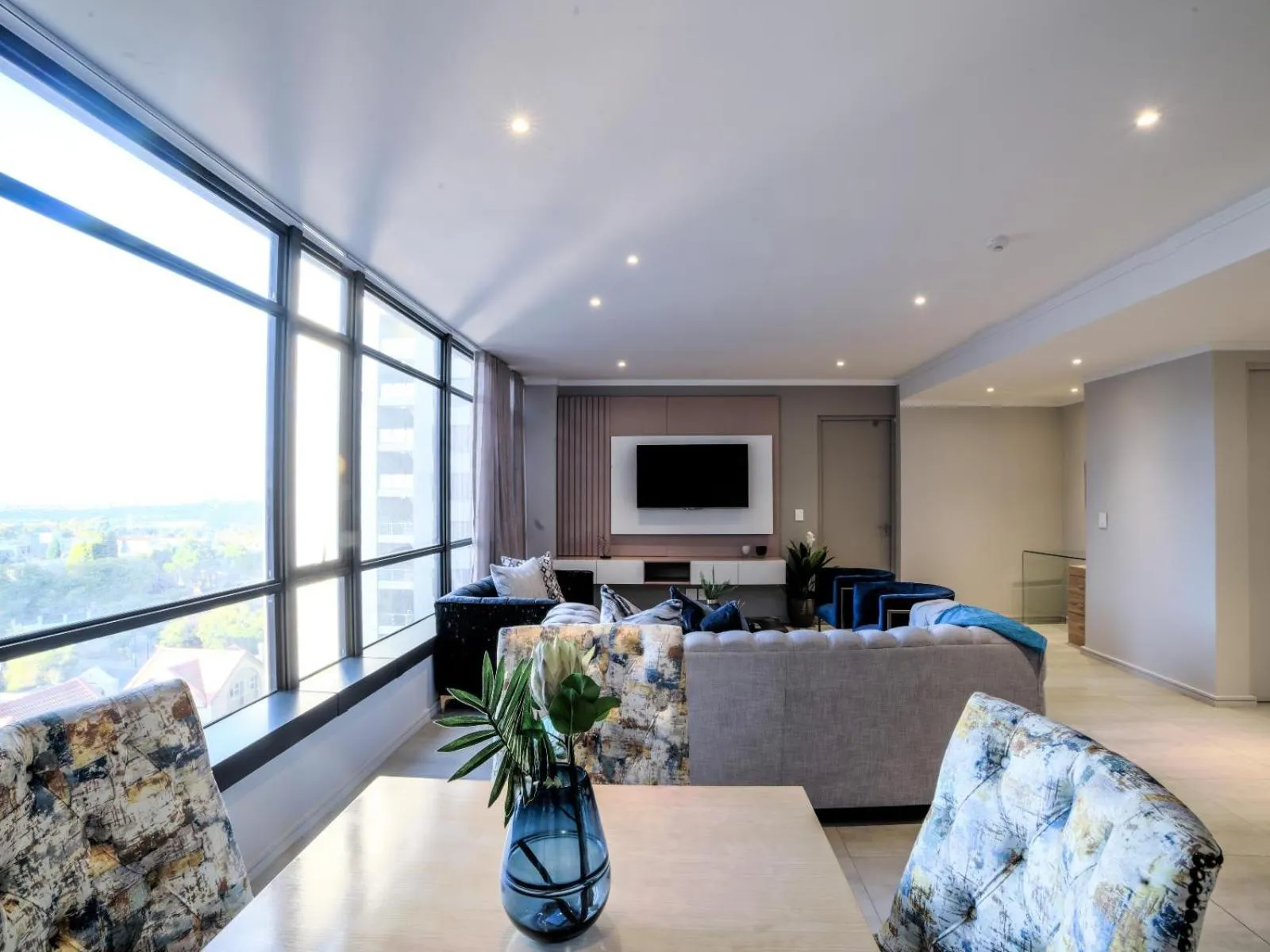 Photo of the whole room in Masingita Towers Hotel and SPA