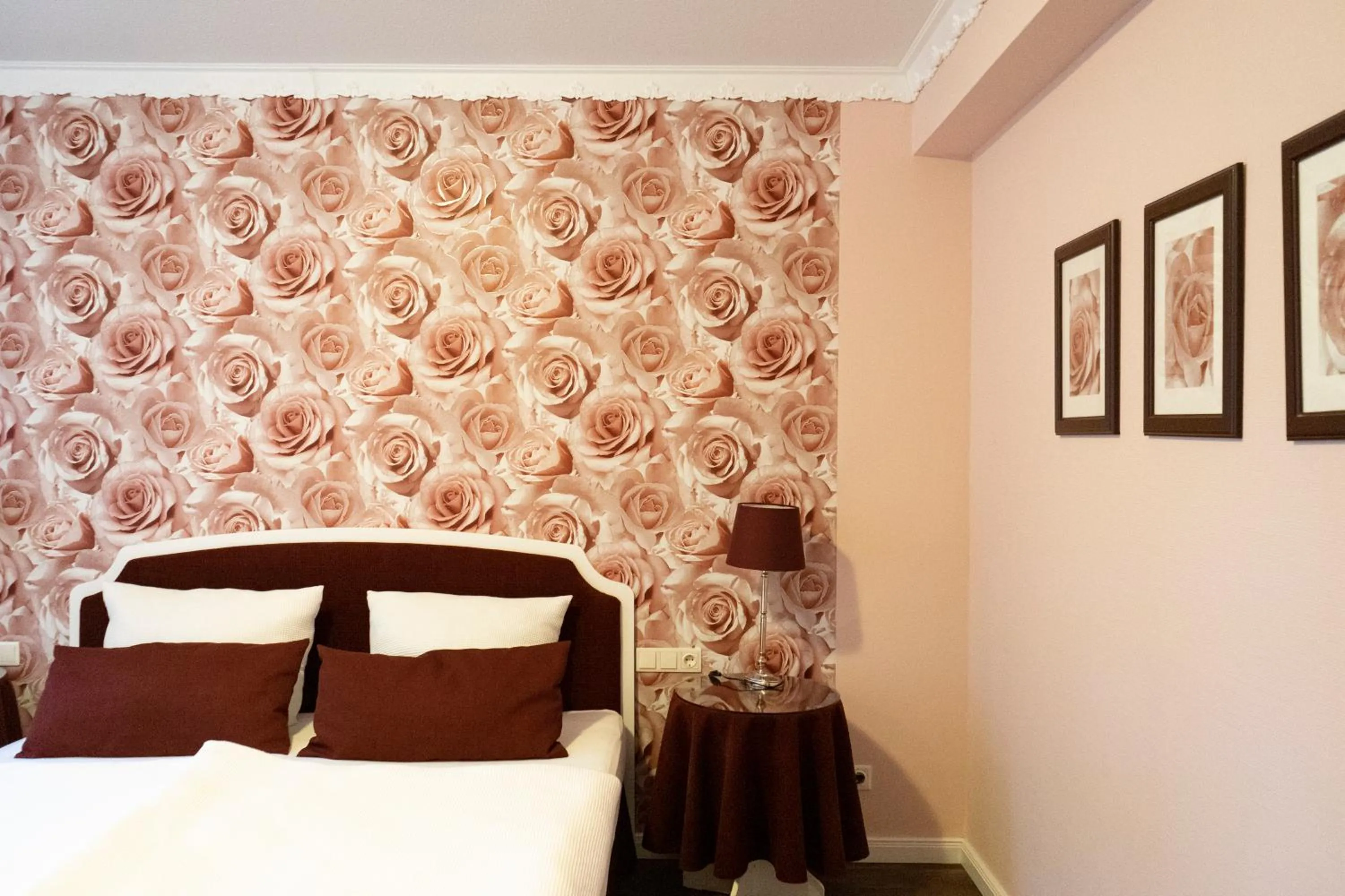 Photo of the whole room, Bed in Rein Klassik Hotel