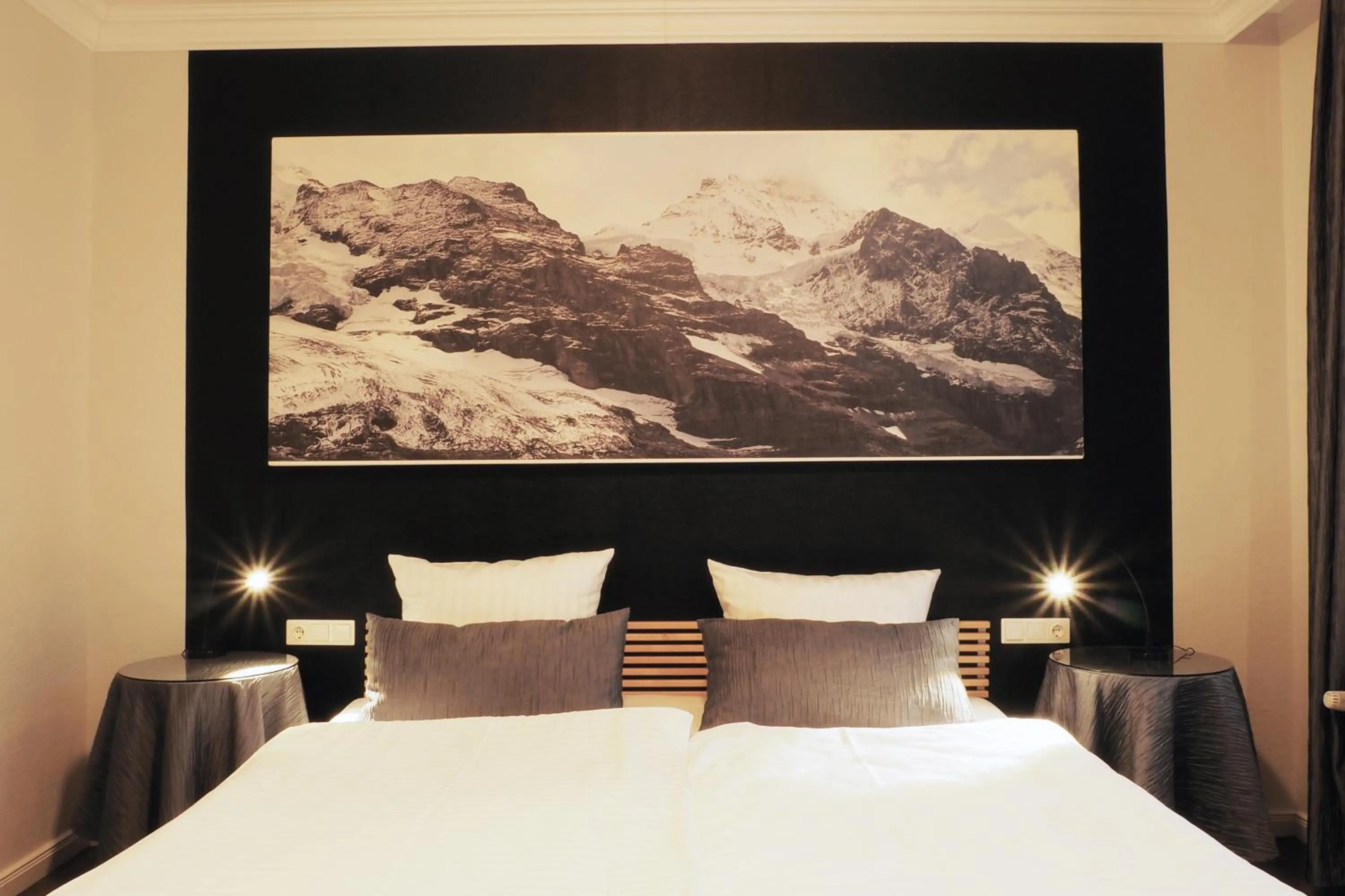 Photo of the whole room, Bed in Rein Klassik Hotel