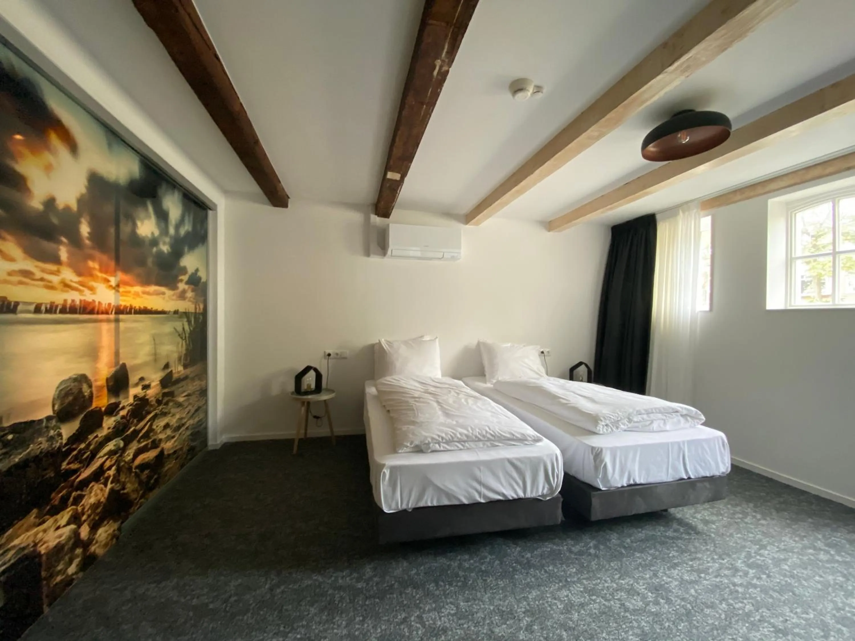 Photo of the whole room, Bed in Hotel Restaurant De Stadsherberg