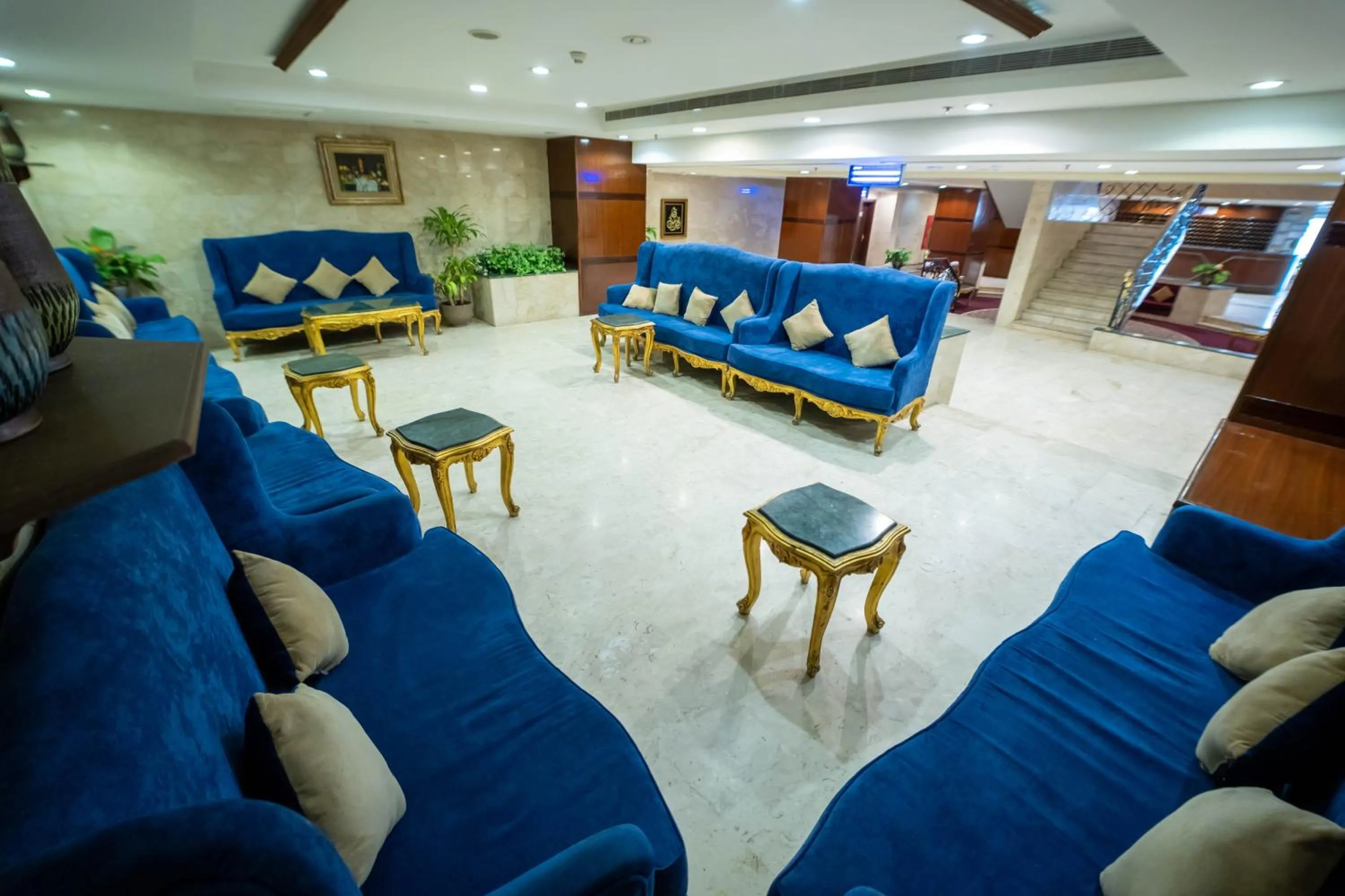Seating area in Al Barakah Mawaddah Hotel