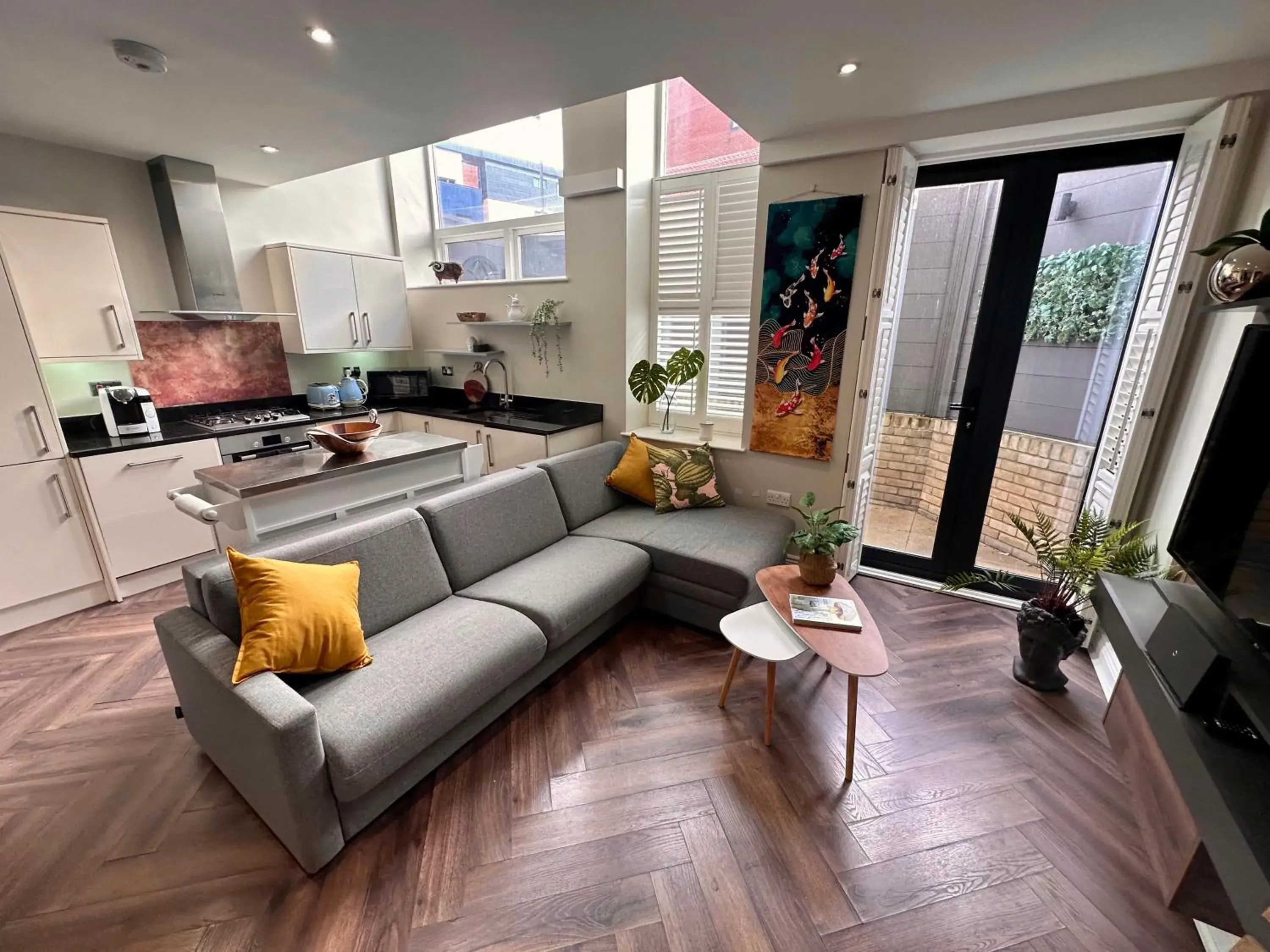 Stylish, modern apartment in Central London Stylish, modern apartment in Central London