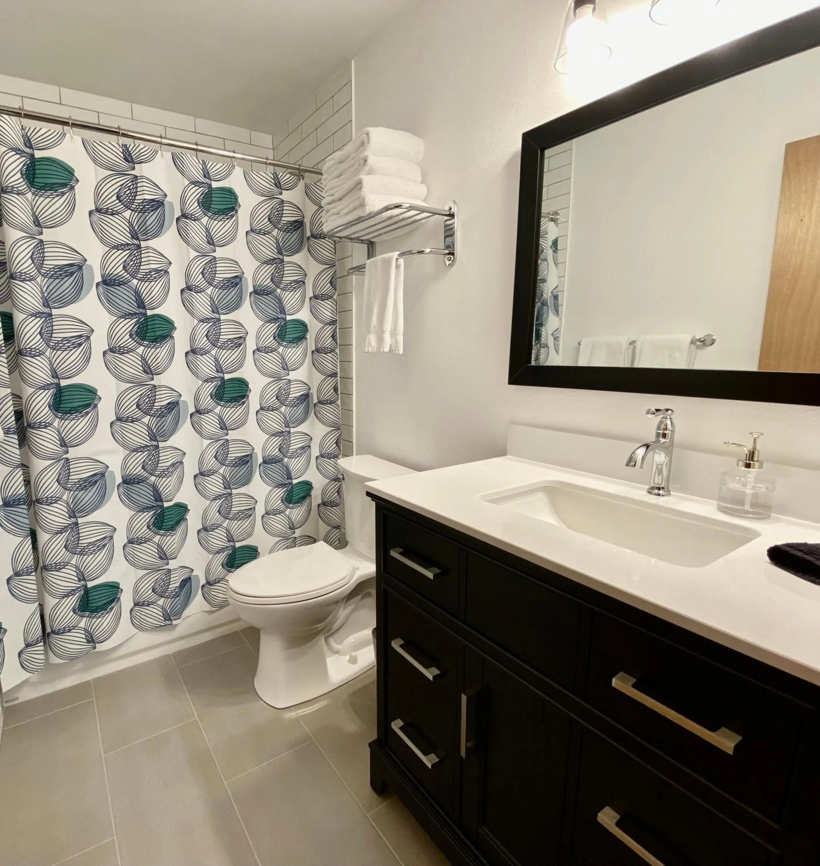 Property building in Three Peaks Retreat