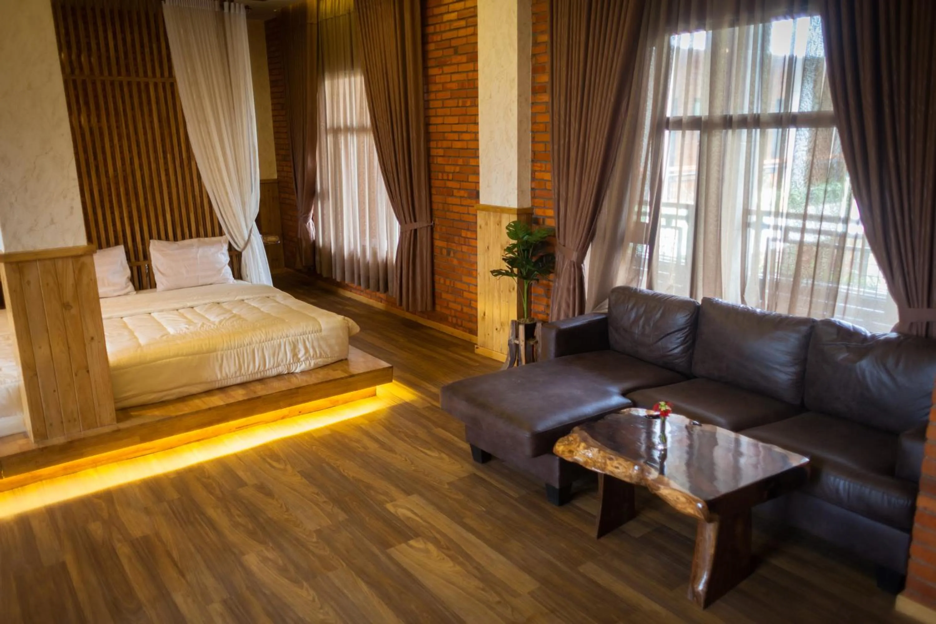 Bed in Pariban Hotel