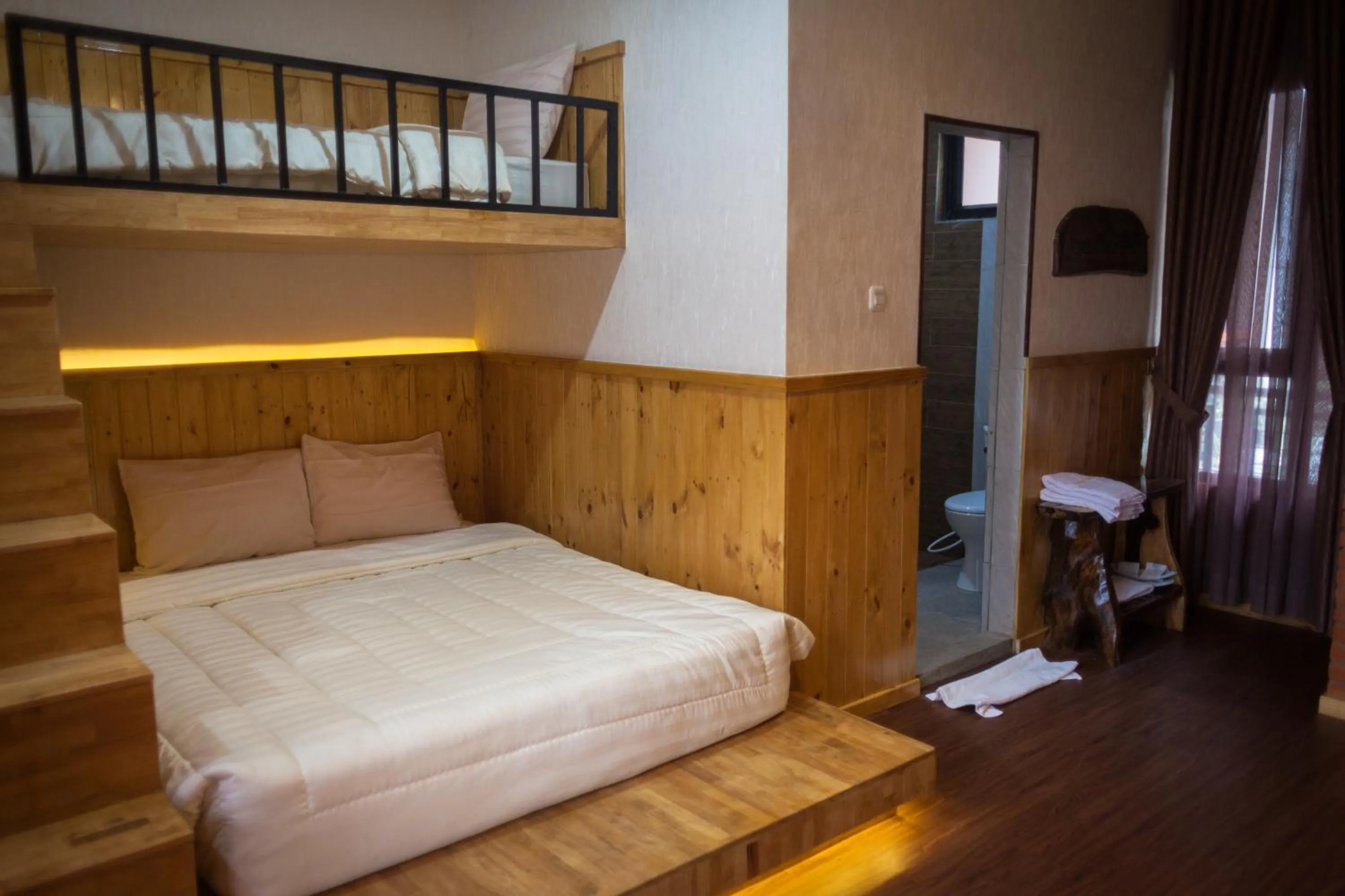 Bed in Pariban Hotel