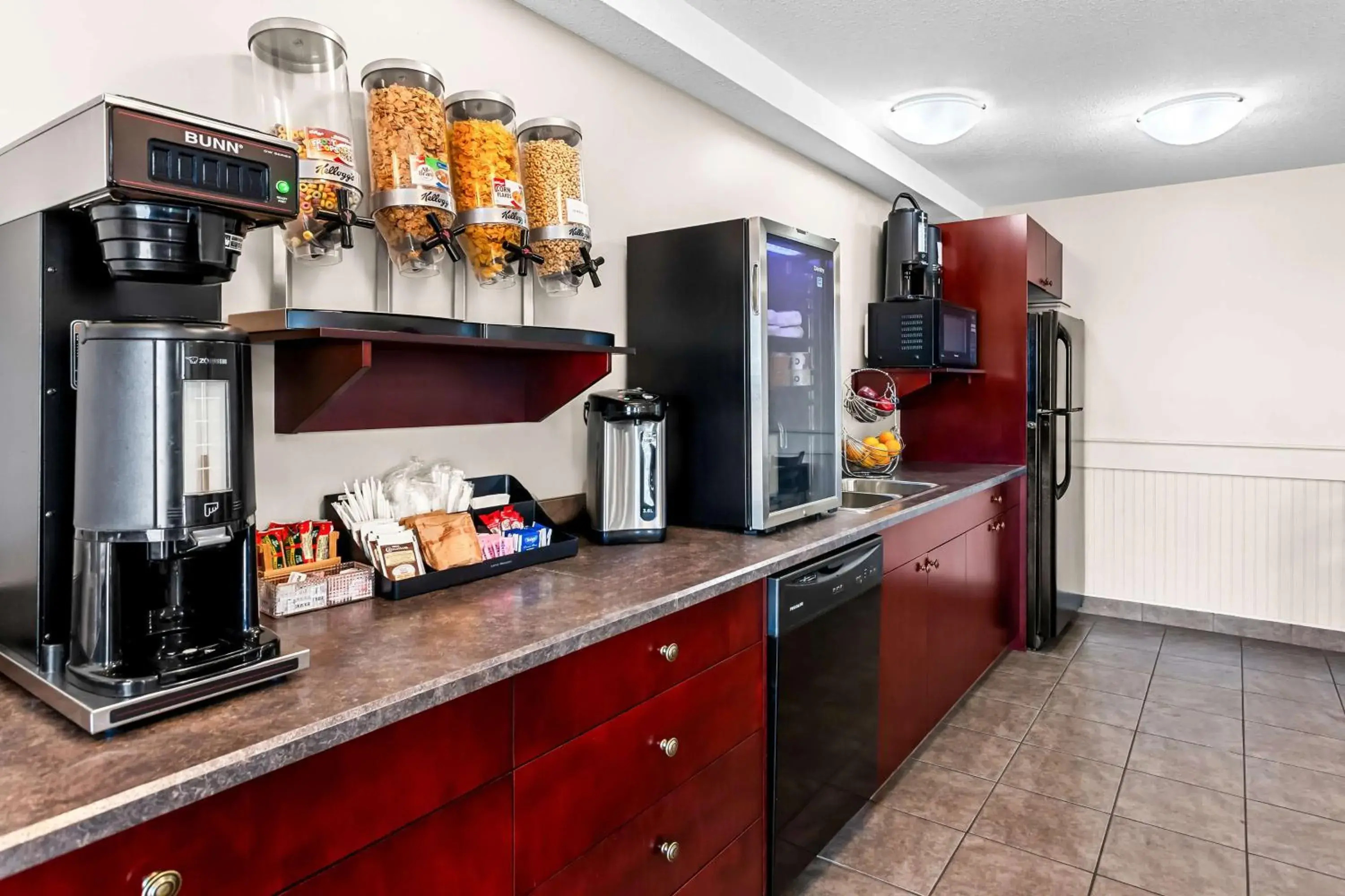 Breakfast in SureStay Hotel by Best Western Bassano Breakfast in SureStay Hotel by Best Western Bassano