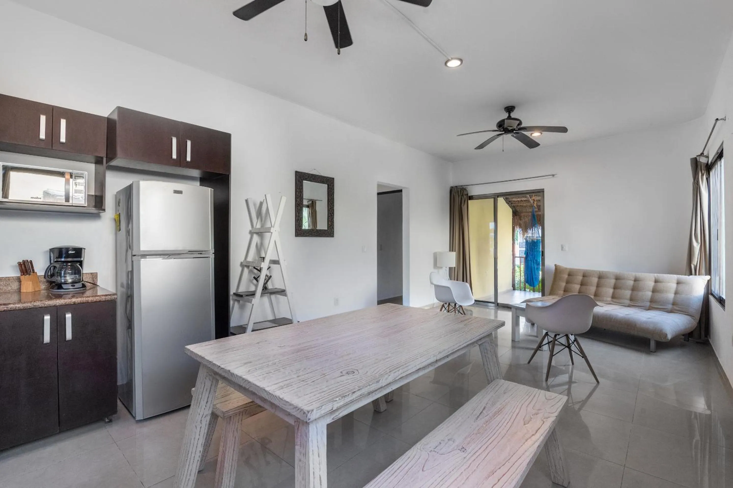 Dining area in Villas Akalan
