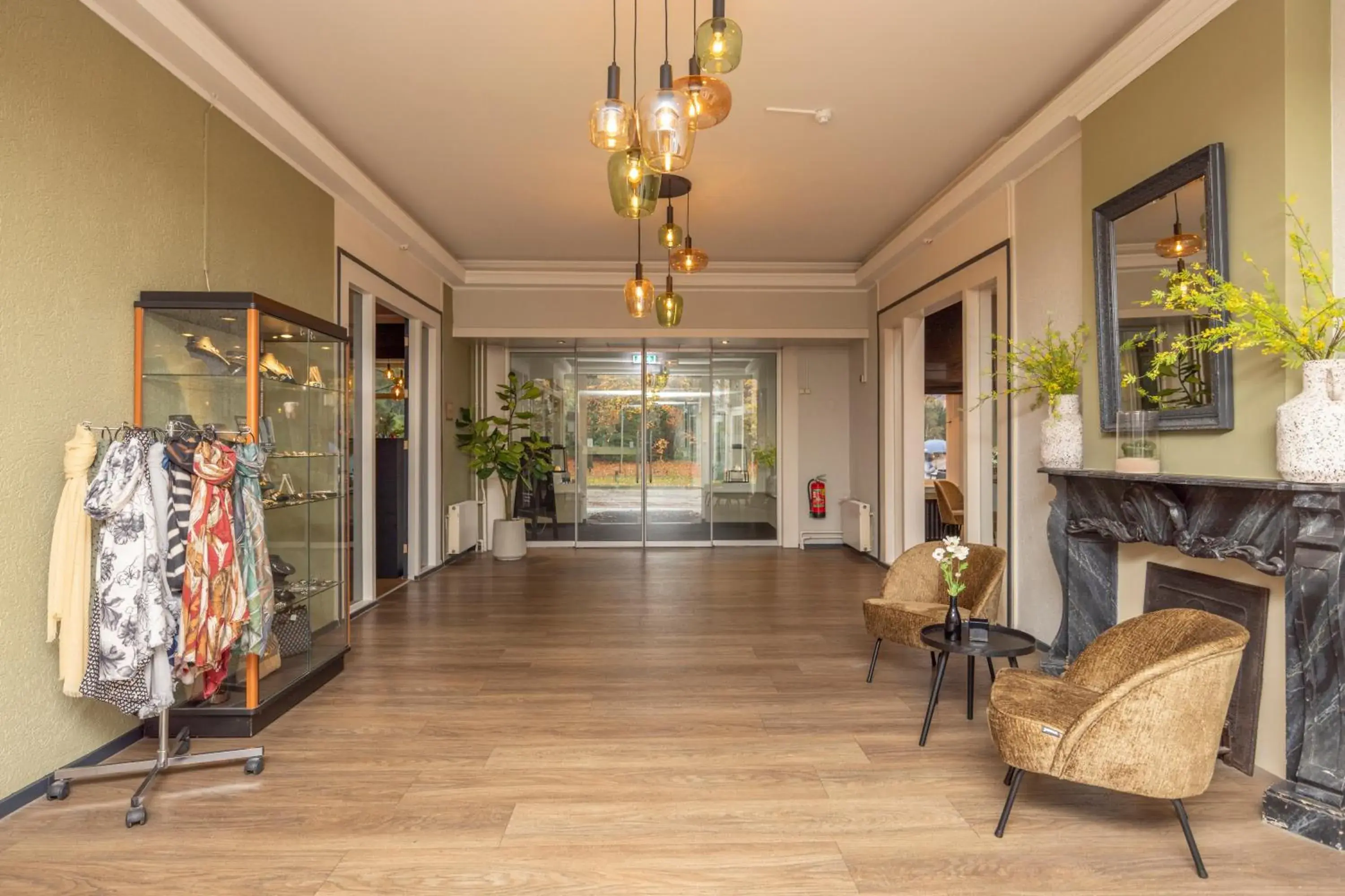 Lobby or reception in Fletcher Hotel Apeldoorn Lobby or reception in Fletcher Hotel Apeldoorn