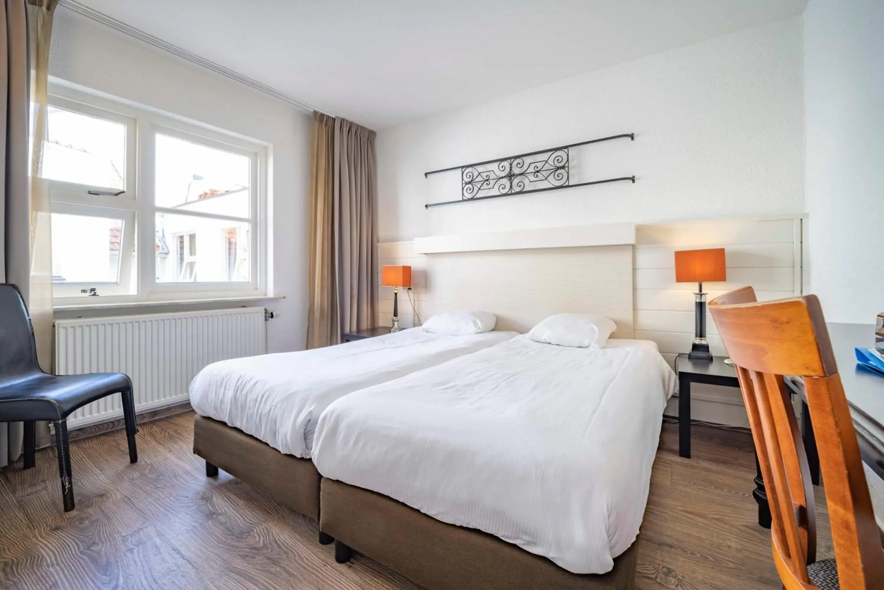 Bedroom, Bed in Fletcher Hotel Apeldoorn Bedroom, Bed in Fletcher Hotel Apeldoorn