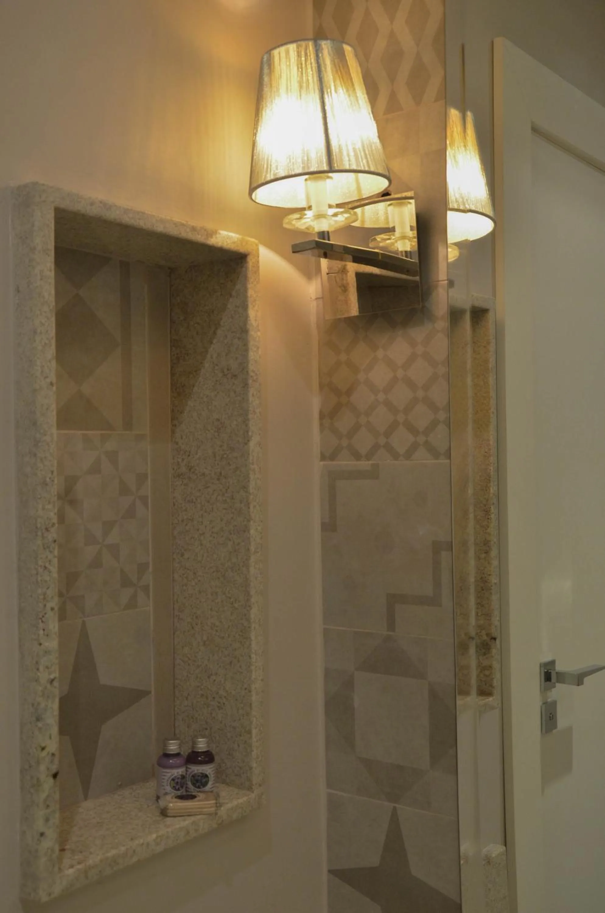 Bathroom in Germanias Blumen Hotel