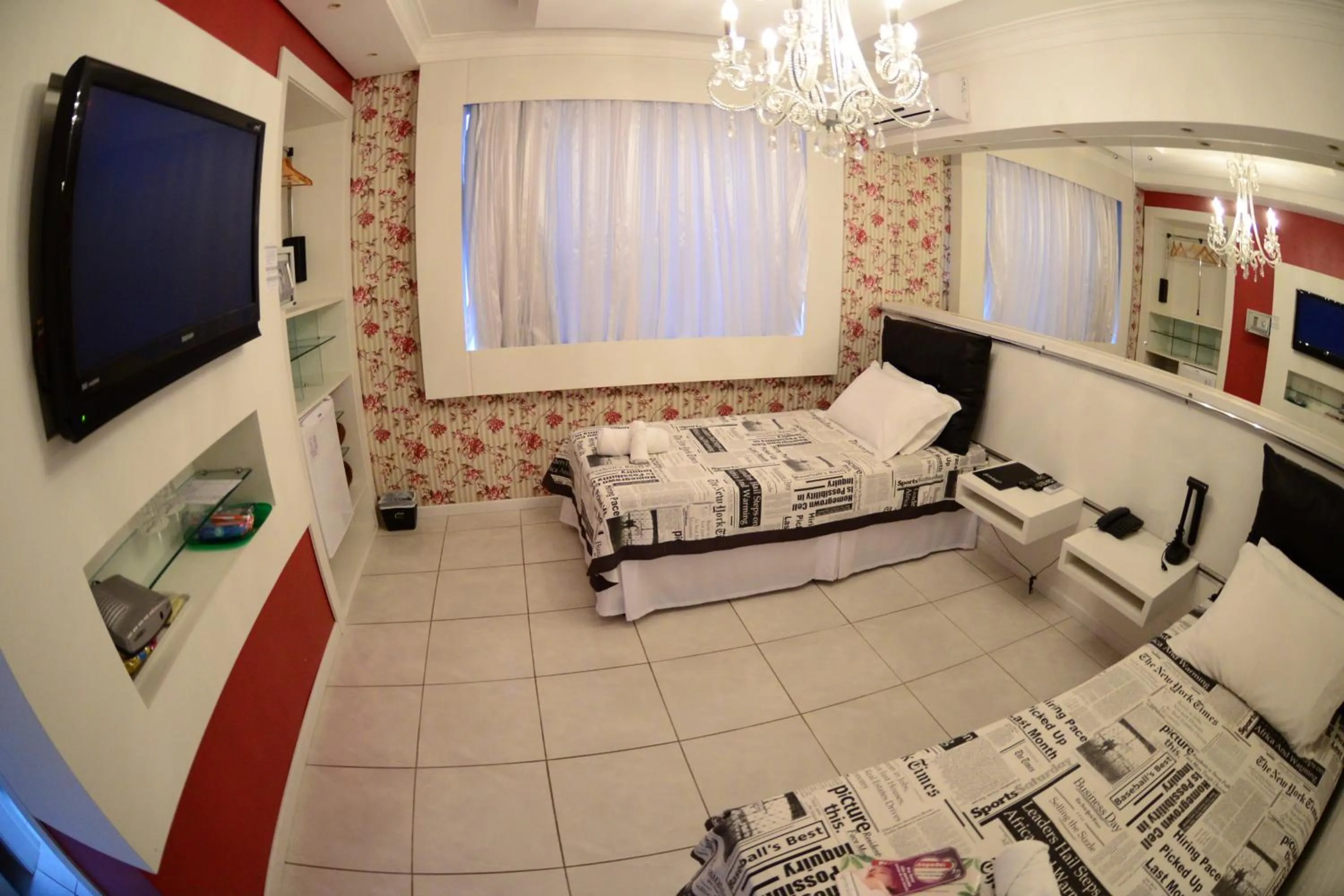 Bed in Germanias Blumen Hotel