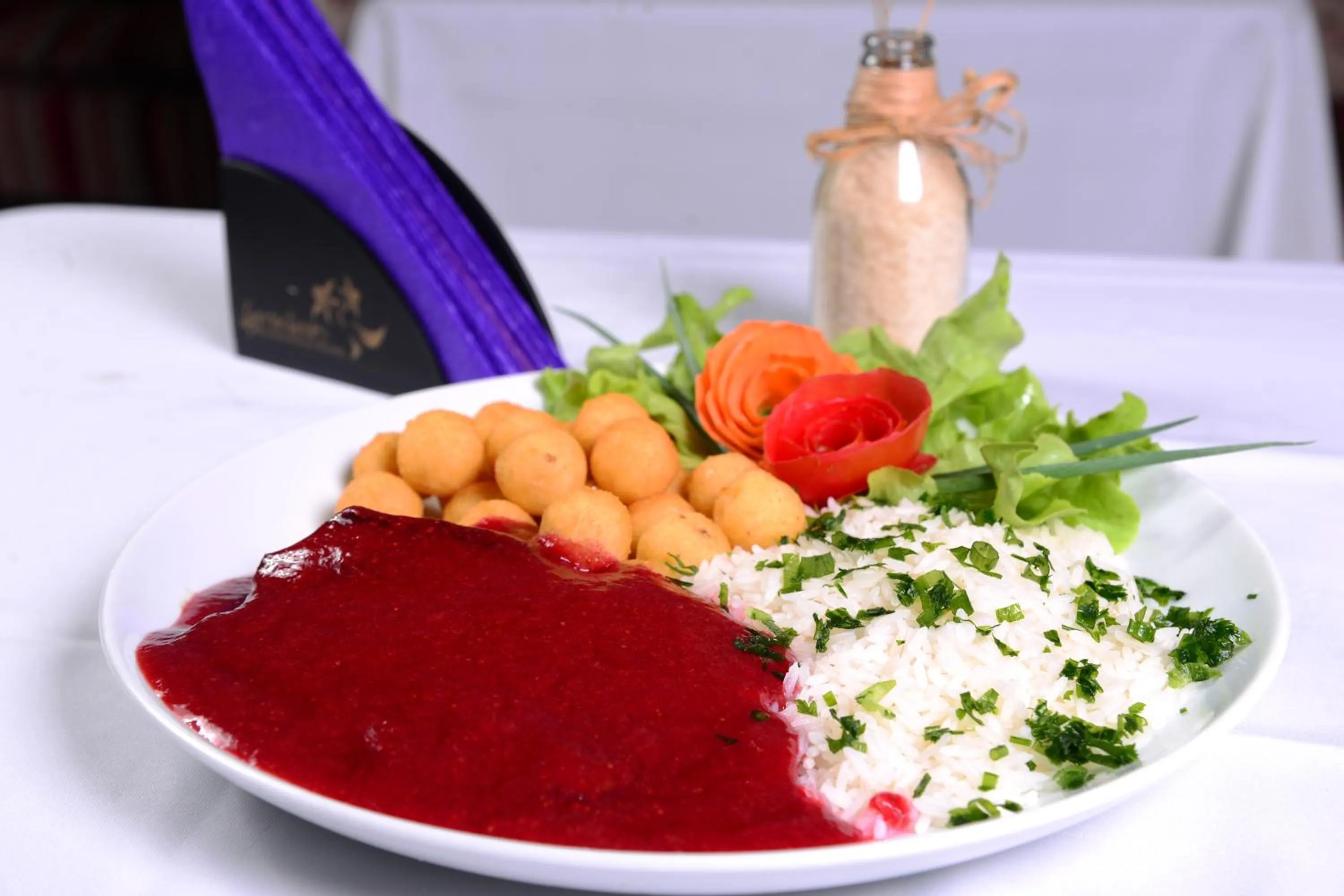 Dinner in Germanias Blumen Hotel