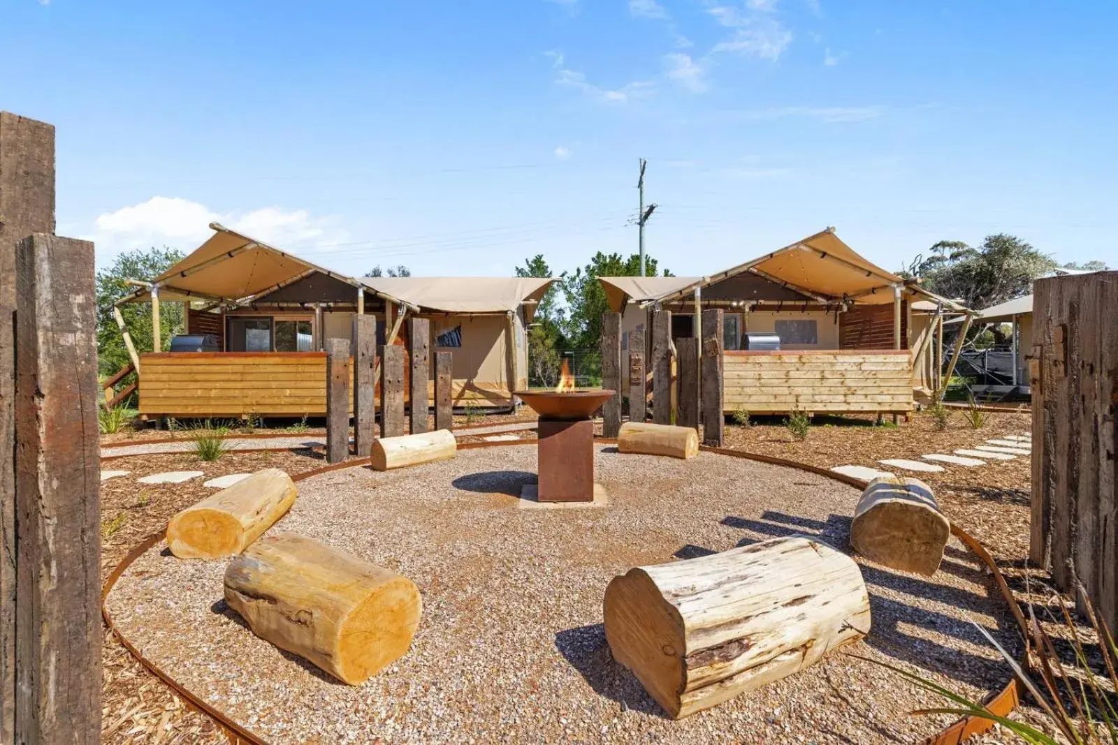 Luxury Safari Tent in BIG4 Ingenia Holidays Inverloch Luxury Safari Tent in BIG4 Ingenia Holidays Inverloch