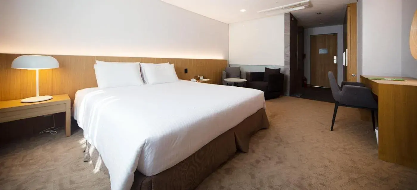 Decorative detail, Bed in Ulsan City Hotel Decorative detail, Bed in Ulsan City Hotel