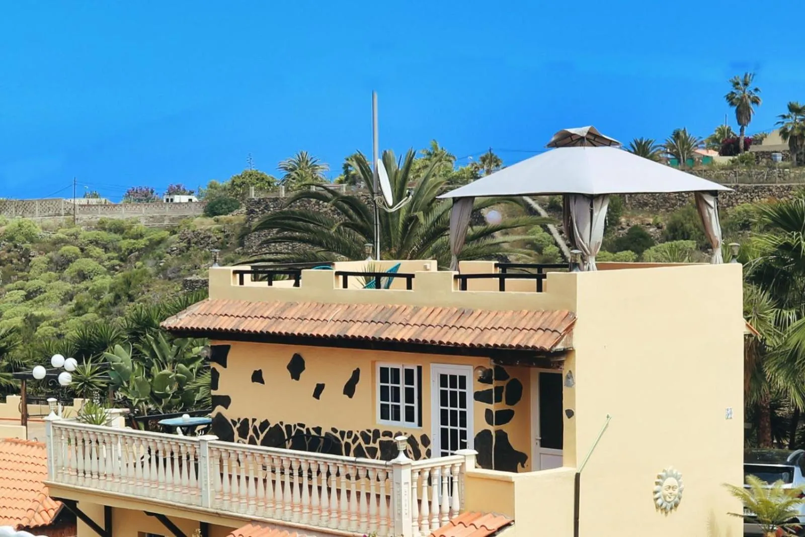 Property building in Finca Vino Tinto 1