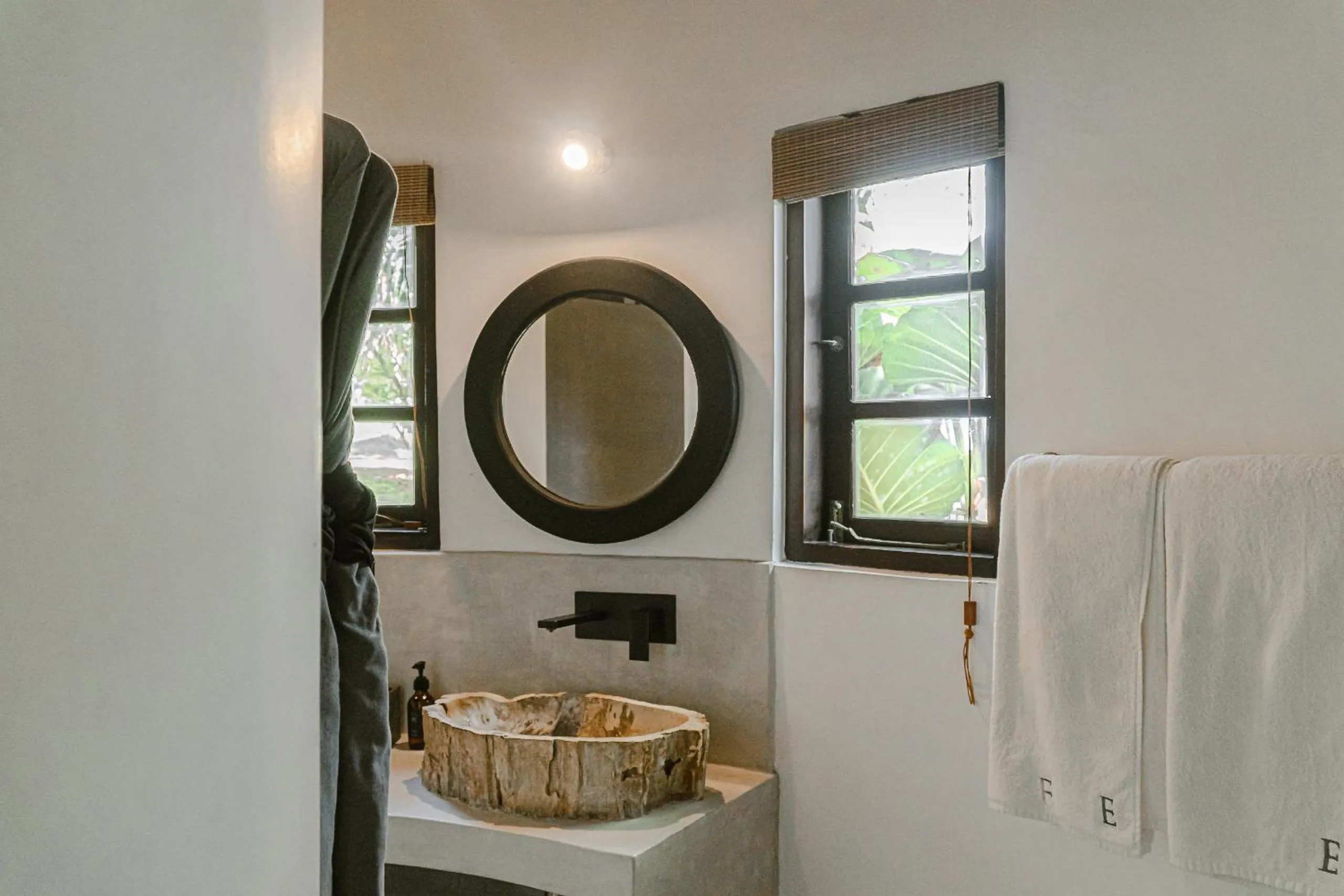 Toilet in Eraeliya Villas & Gardens