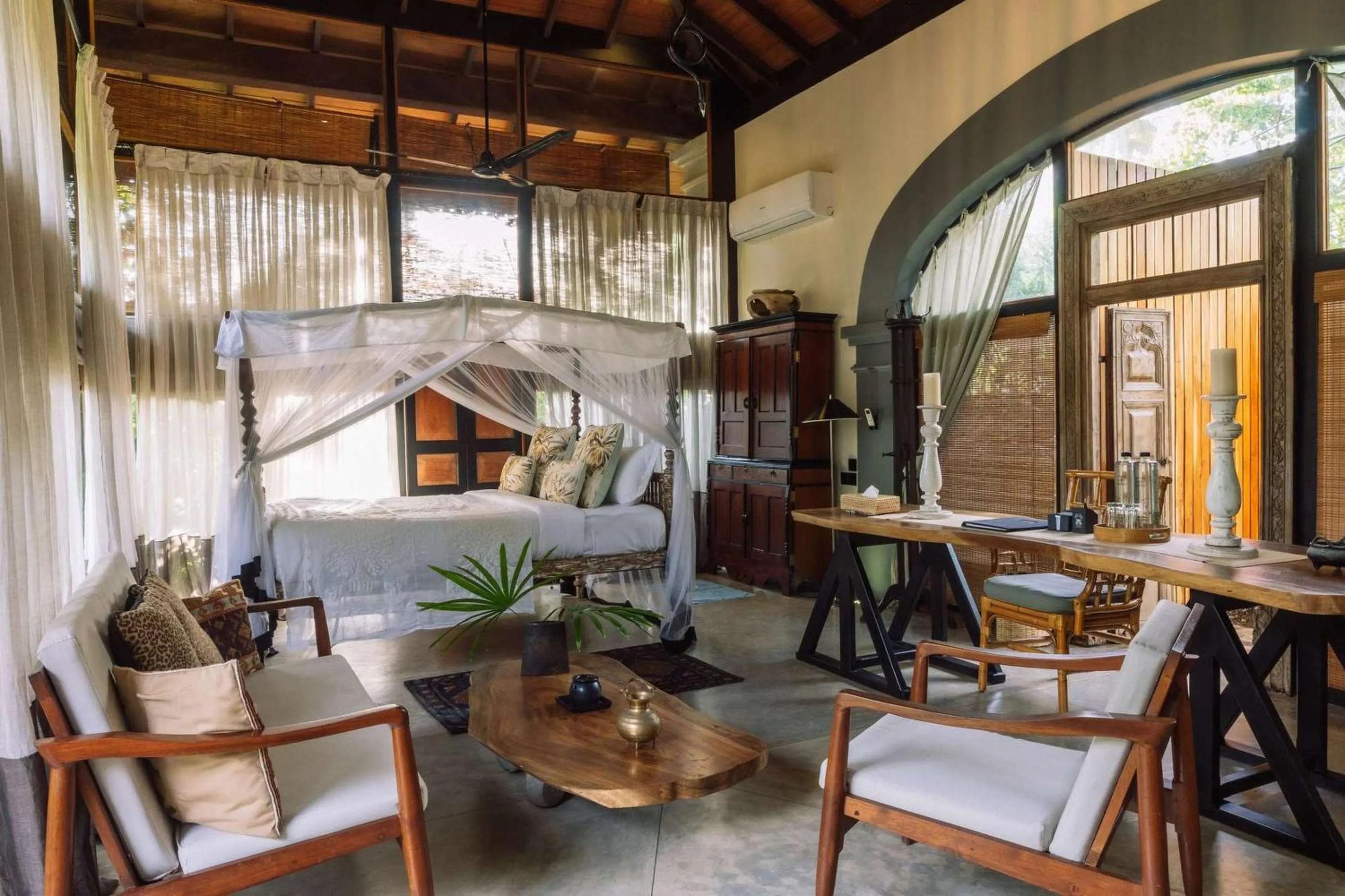 Bed in Eraeliya Villas & Gardens