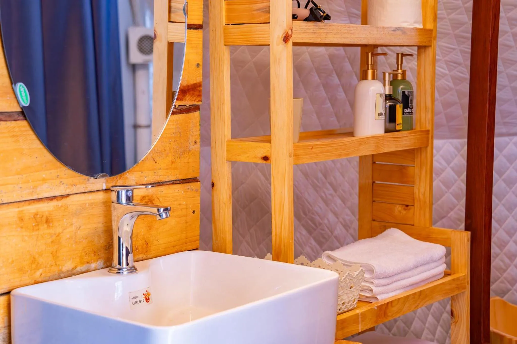 Bathroom in De Vivre Homestay Măng Đen