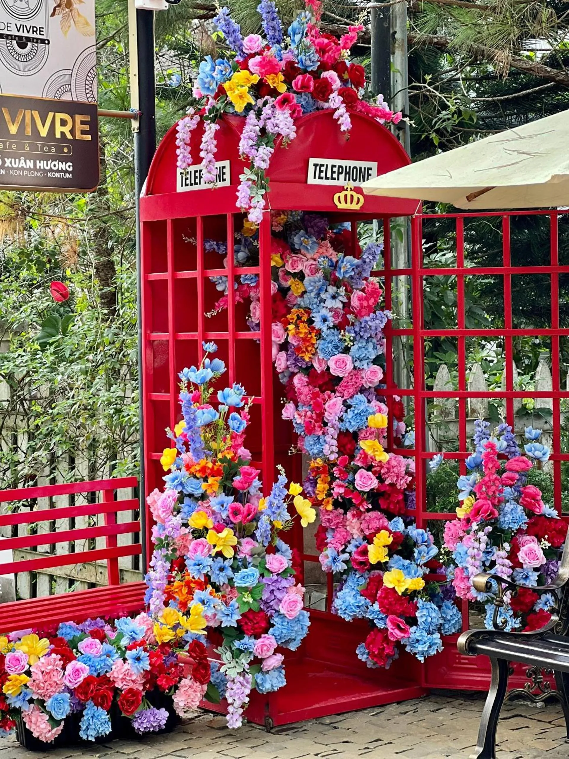 Decorative detail in De Vivre Homestay Măng Đen