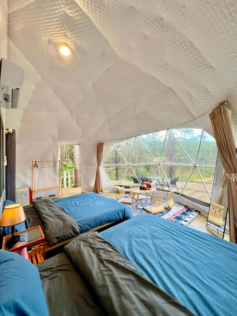 Photo of the whole room, Bed in De Vivre Homestay Măng Đen