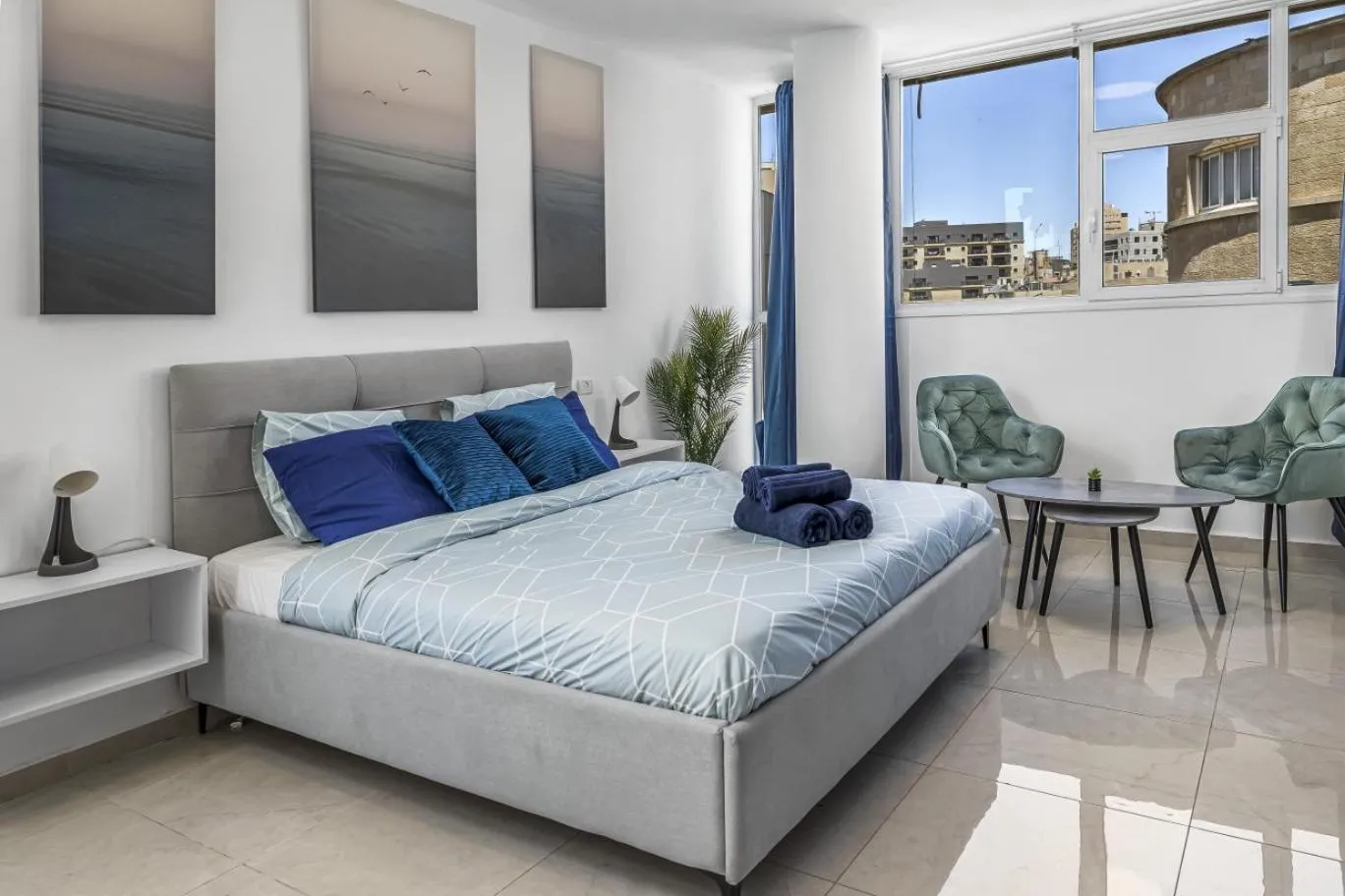 Bedroom, Bed in IB Properties Suites