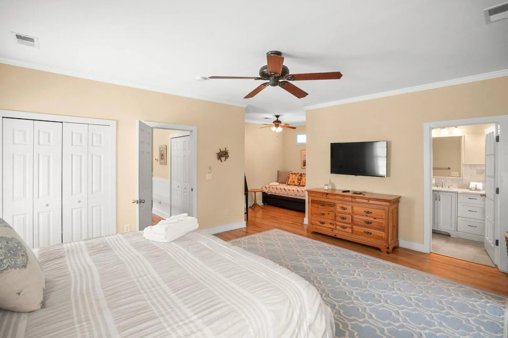 Bed in 694 Bonito Rd-Sandy Palms