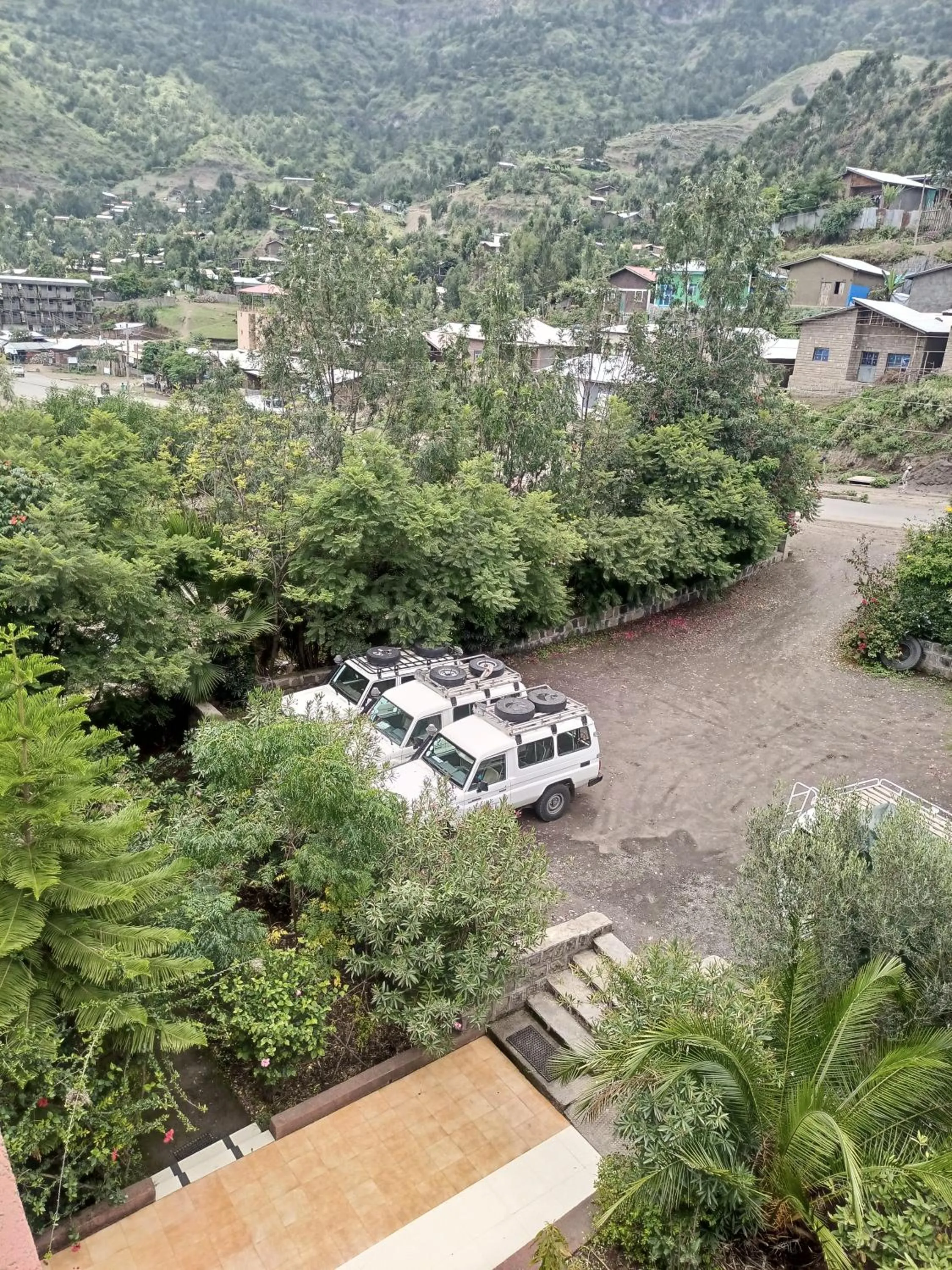 Neighbourhood in Zan-Seyoum Hotel - Lalibela