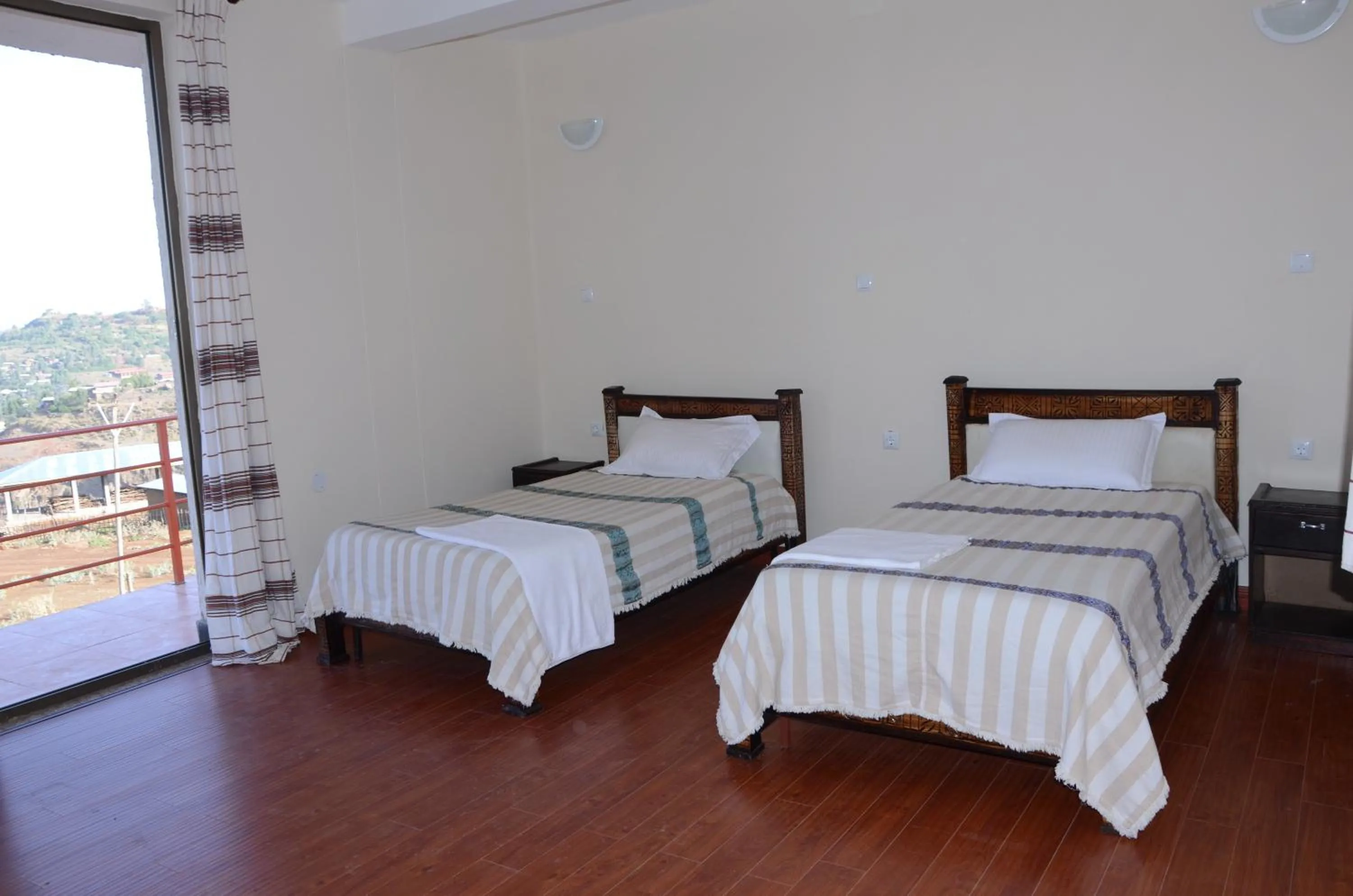 City view, Bed in Zan-Seyoum Hotel - Lalibela