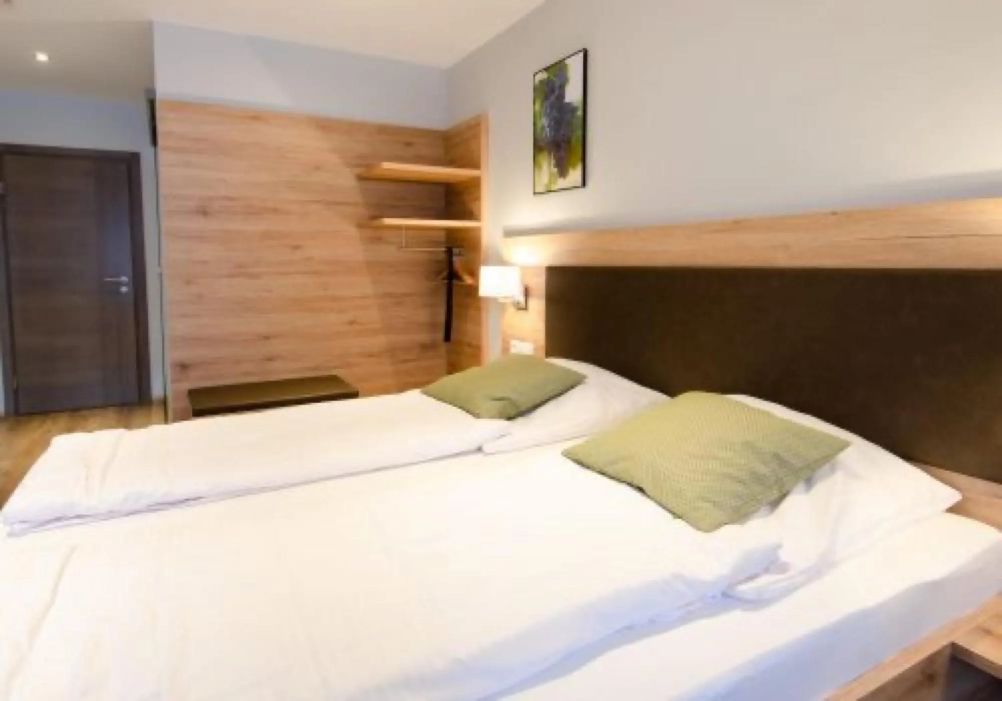 Property building, Bed in Appartements 'In Vino Veritas'