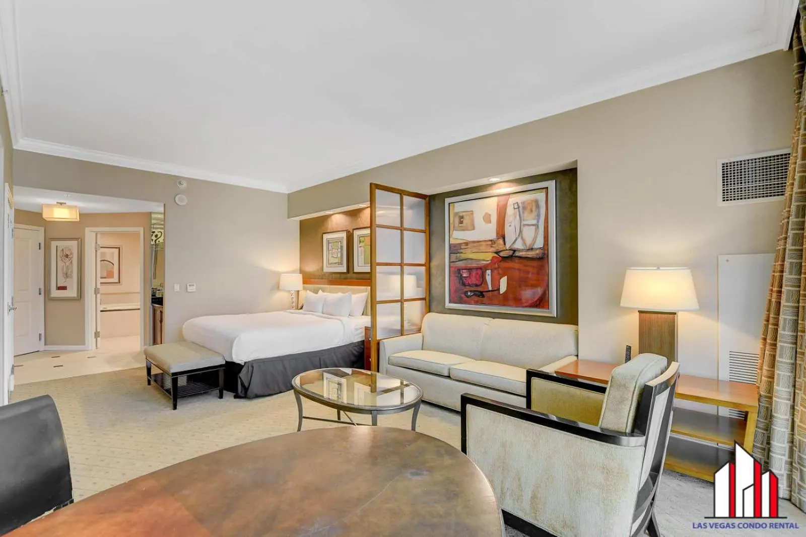 Bed in Signature 2Br3Ba F1 View Balcony Ste 34-819 and 21