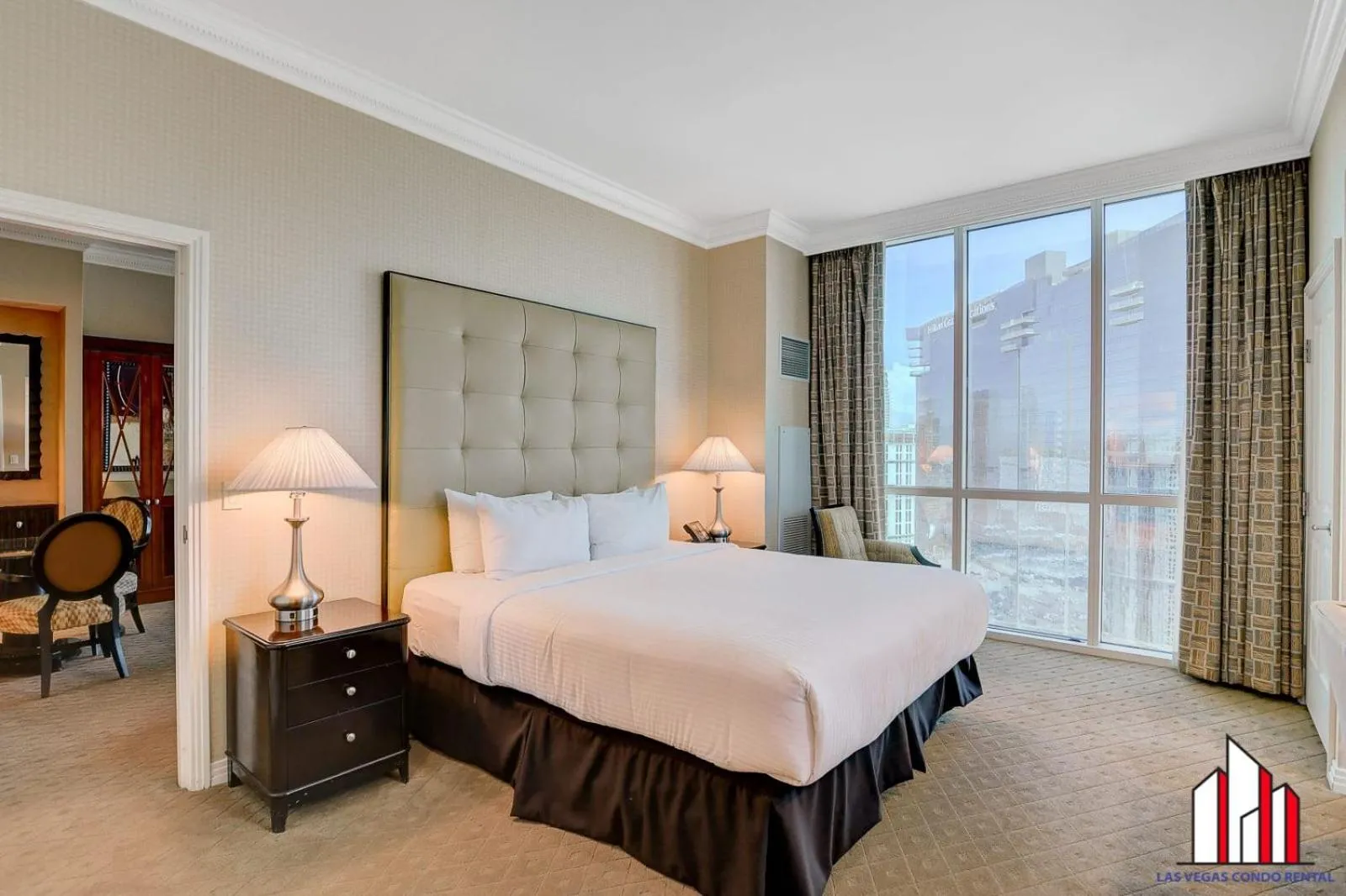 Bed in Signature 2Br3Ba F1 View Balcony Ste 34-819 and 21