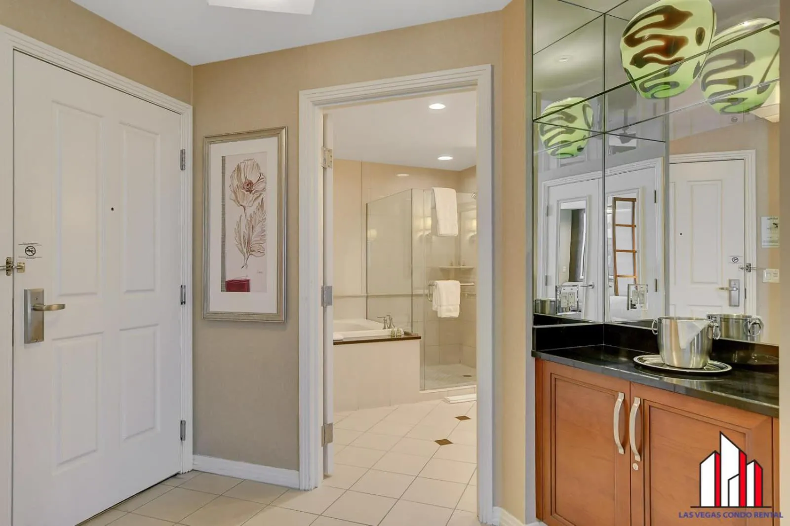 Signature 2Br3Ba F1 View Balcony Ste 34-819 and 21