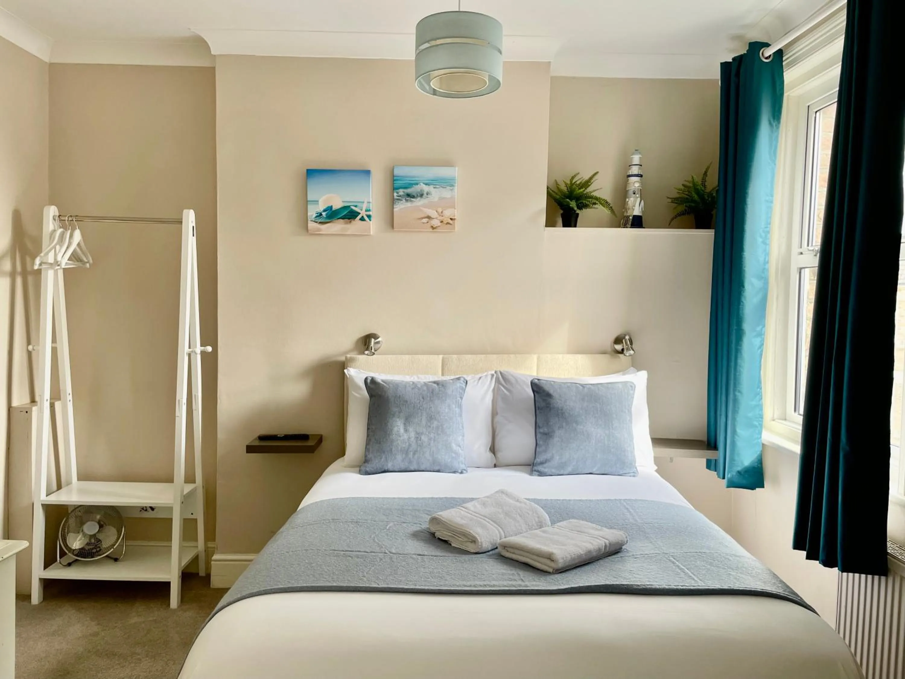 Bed in The Hedley Townhouse