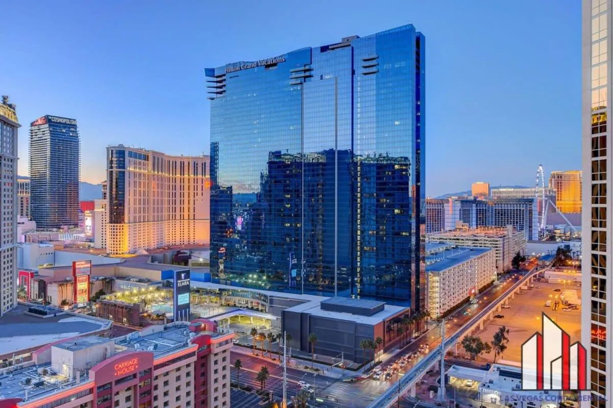 Signature 2Br3Ba F1 View Balcony Ste 21-701 and 03