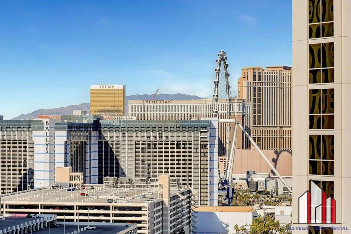 Signature 2Br3Ba F1 View Balcony Ste 21-701 and 03