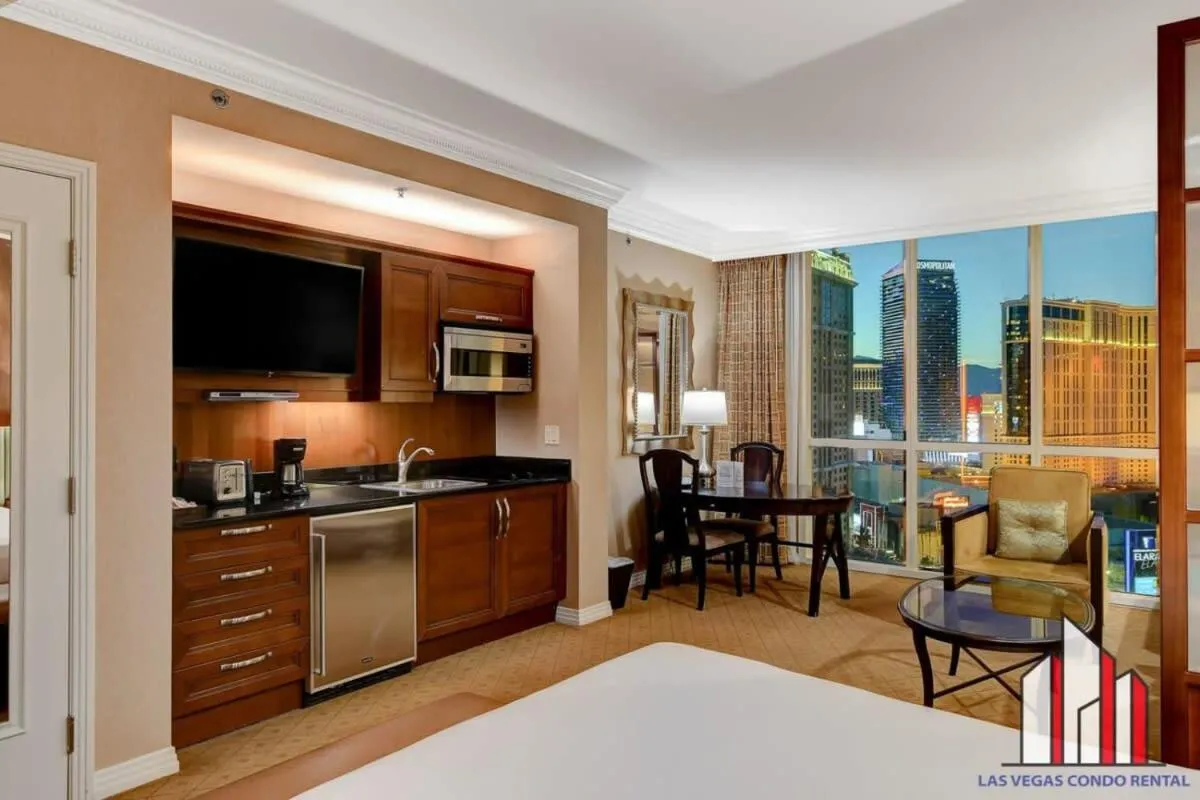 Signature 2Br3Ba F1 View Balcony Ste 21-701 and 03