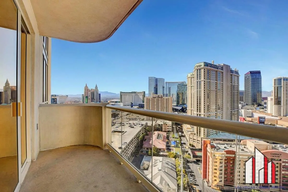 Signature 2Br3Ba F1 View Balcony Ste 21-701 and 03