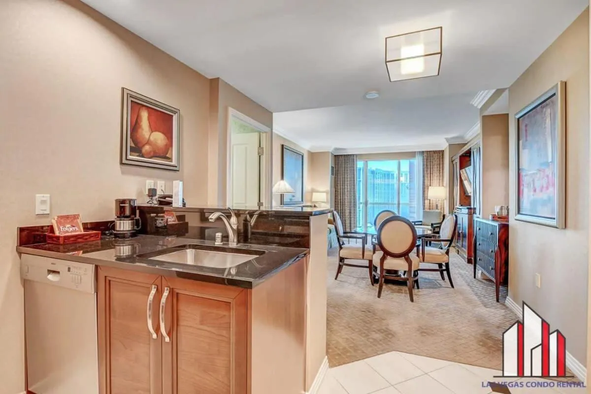 Signature 2Br3Ba F1 View Balcony Ste 21-701 and 03