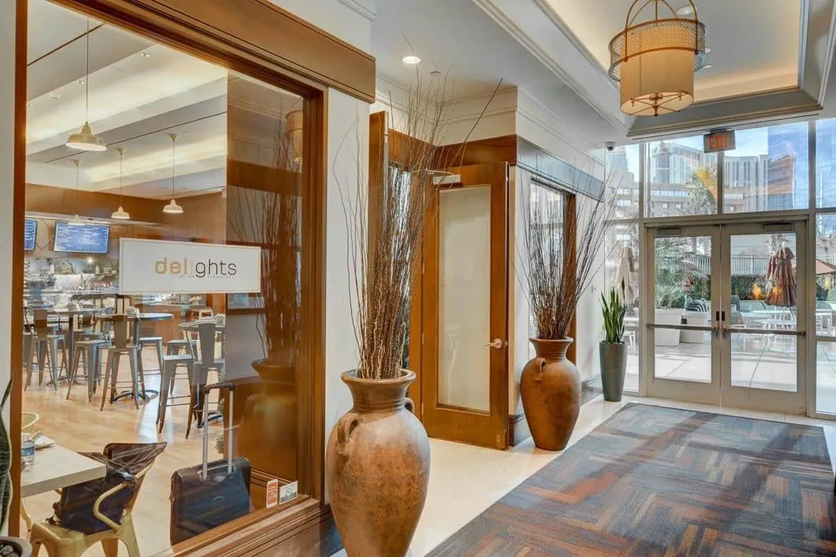 Signature 2Br3Ba F1 View Balcony Ste 21-701 and 03