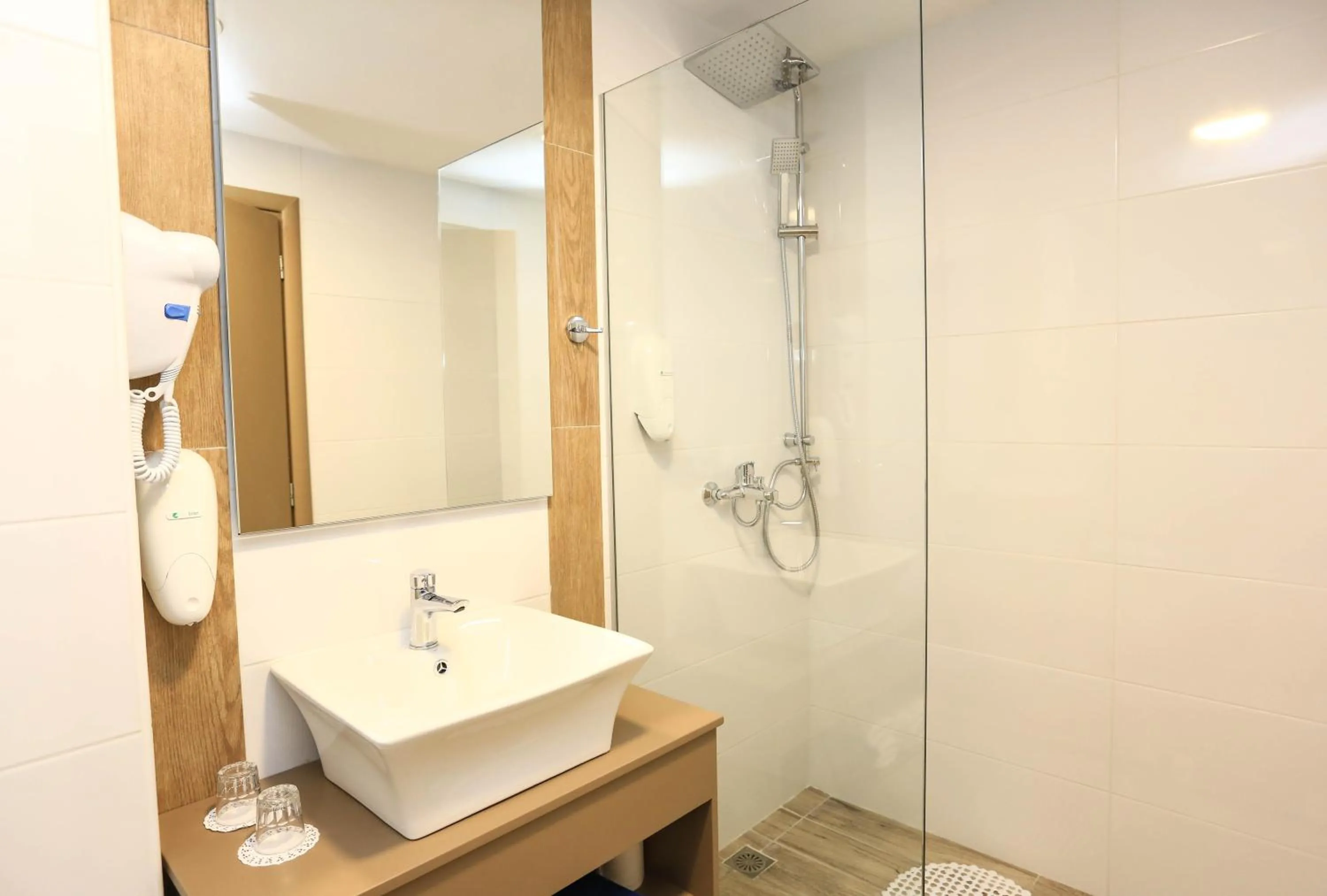 Bathroom in Blu Acqua Hotel