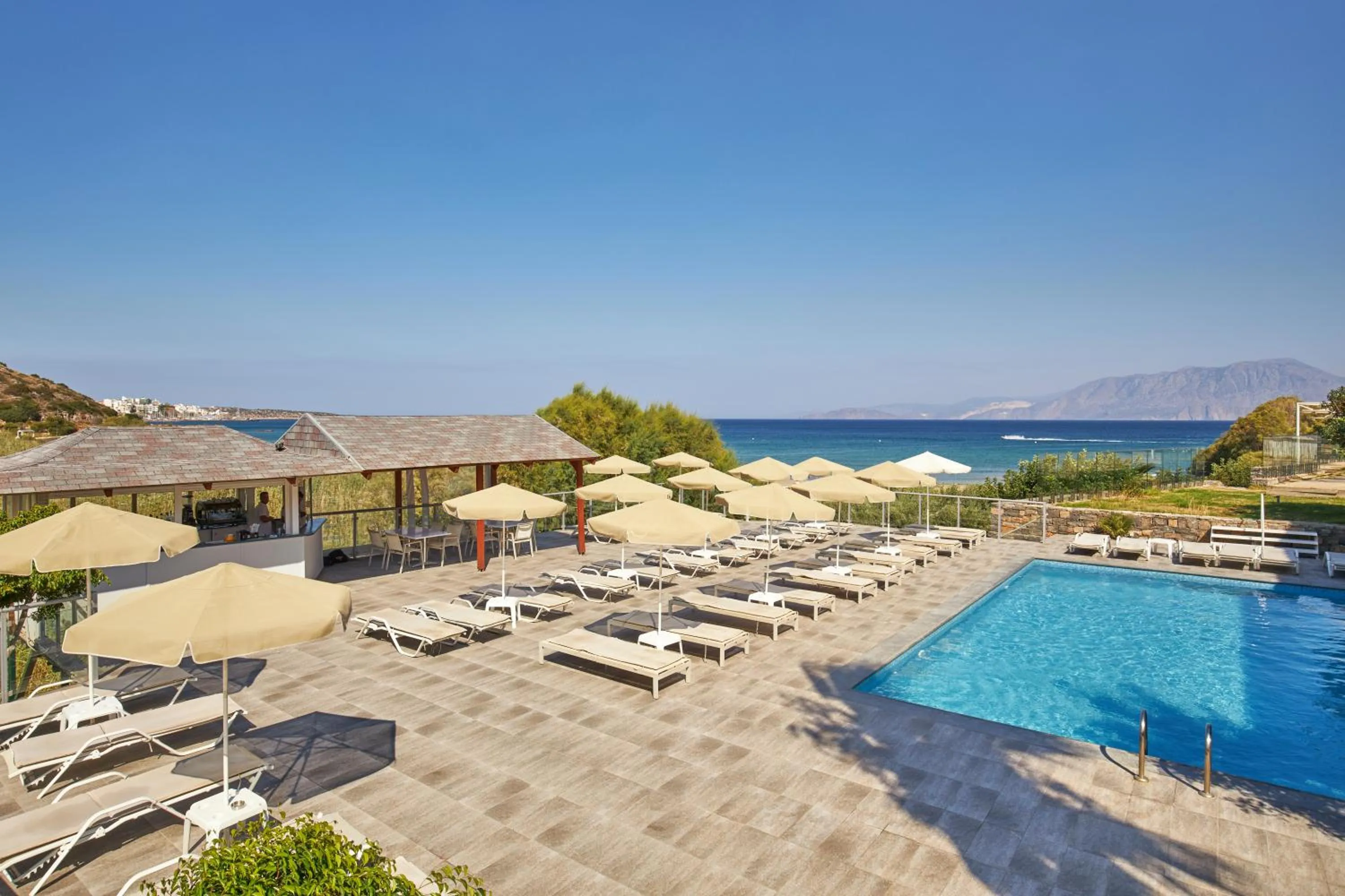 Swimming pool in Blu Acqua Hotel