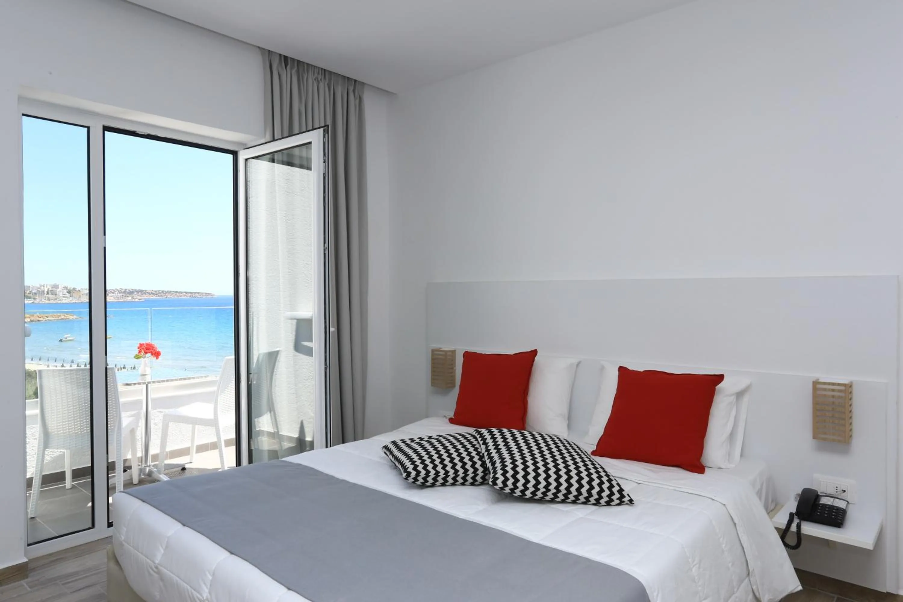 Bedroom in Blu Acqua Hotel