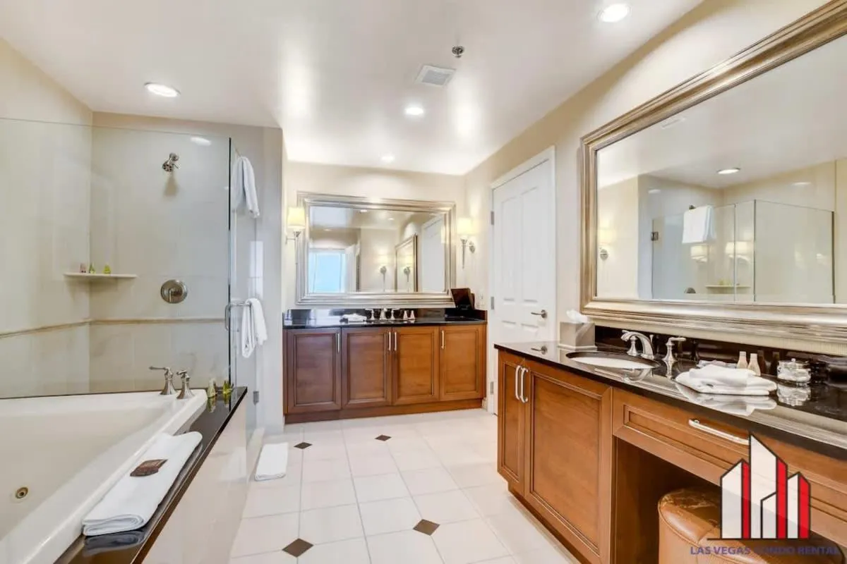 Signature 2Br3Ba balcony combo units 16-702 and 04