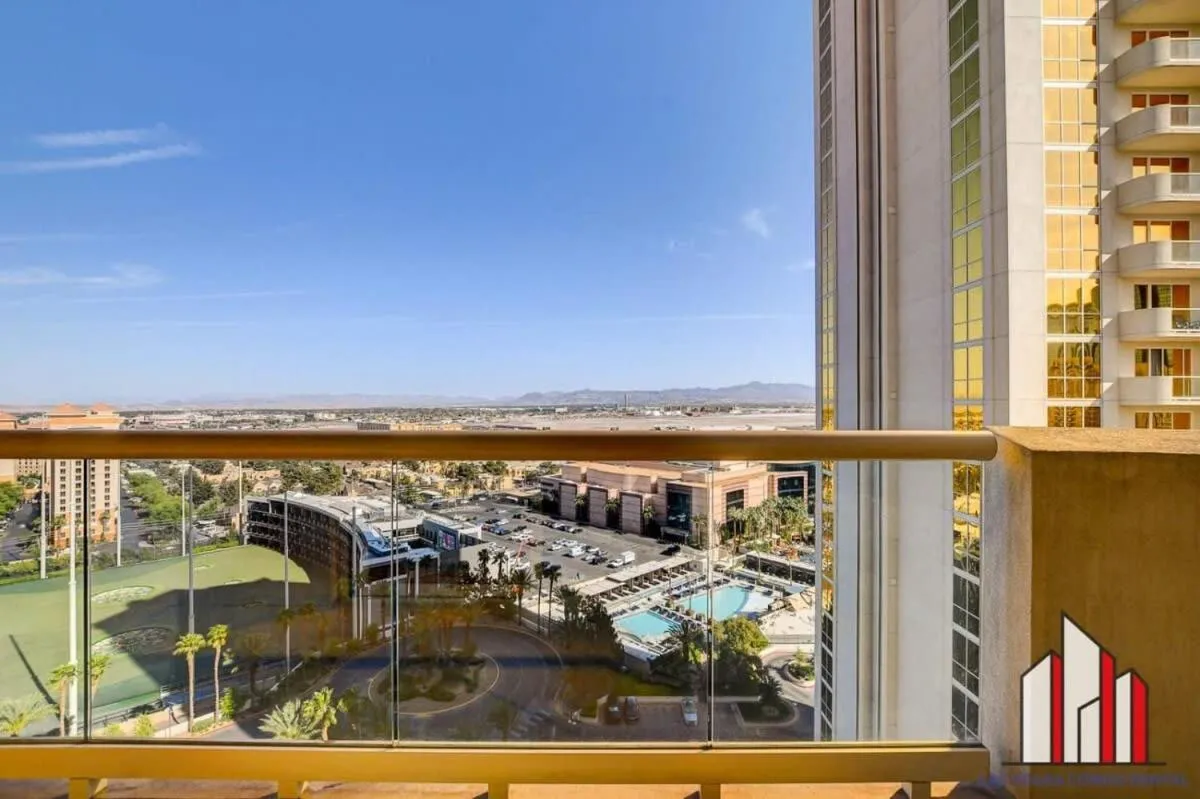 Signature 2Br3Ba balcony combo units 16-702 and 04