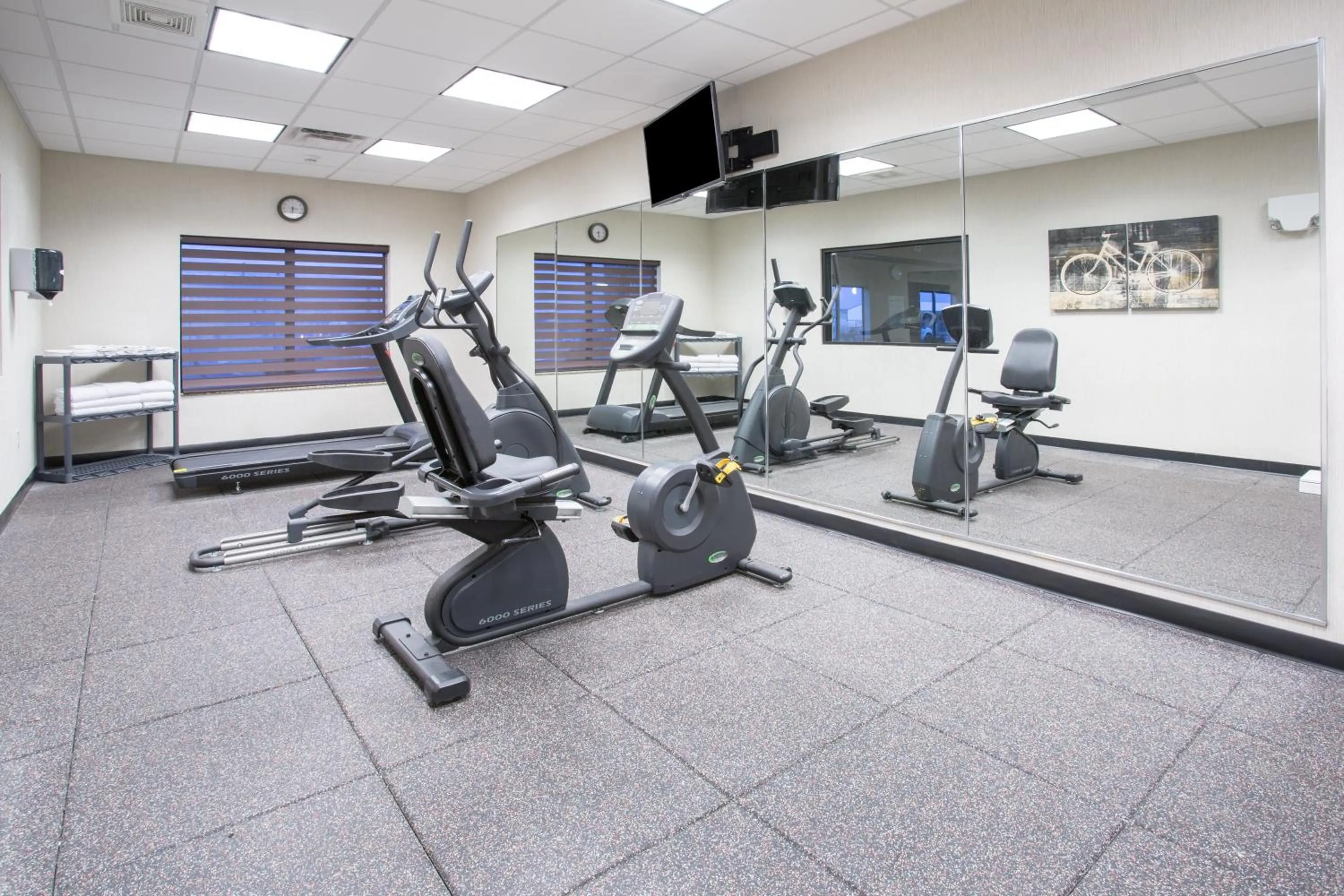 Fitness centre/facilities in Holiday Inn Express & Suites Glendive by IHG