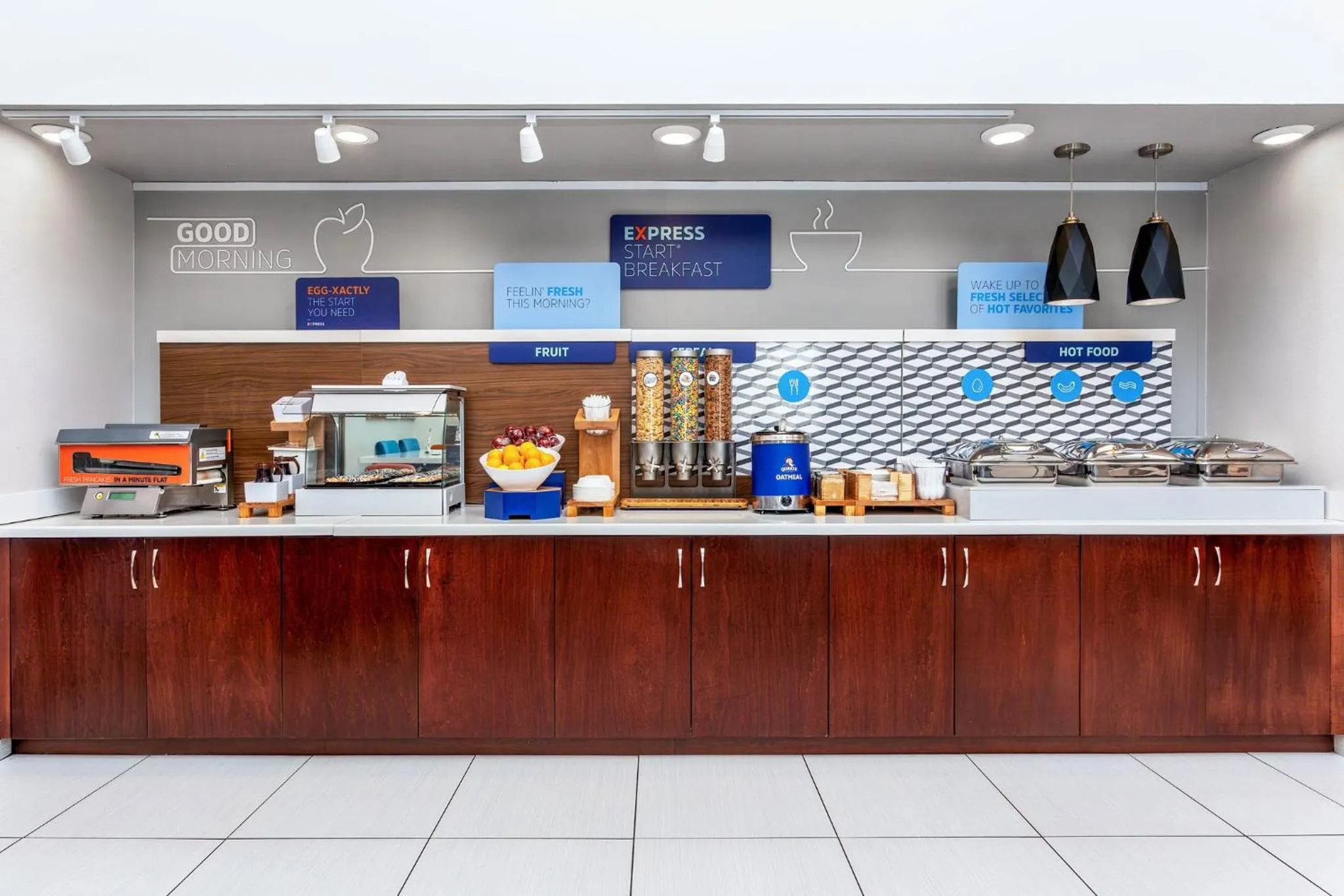 Breakfast in Holiday Inn Express & Suites Lantana by IHG