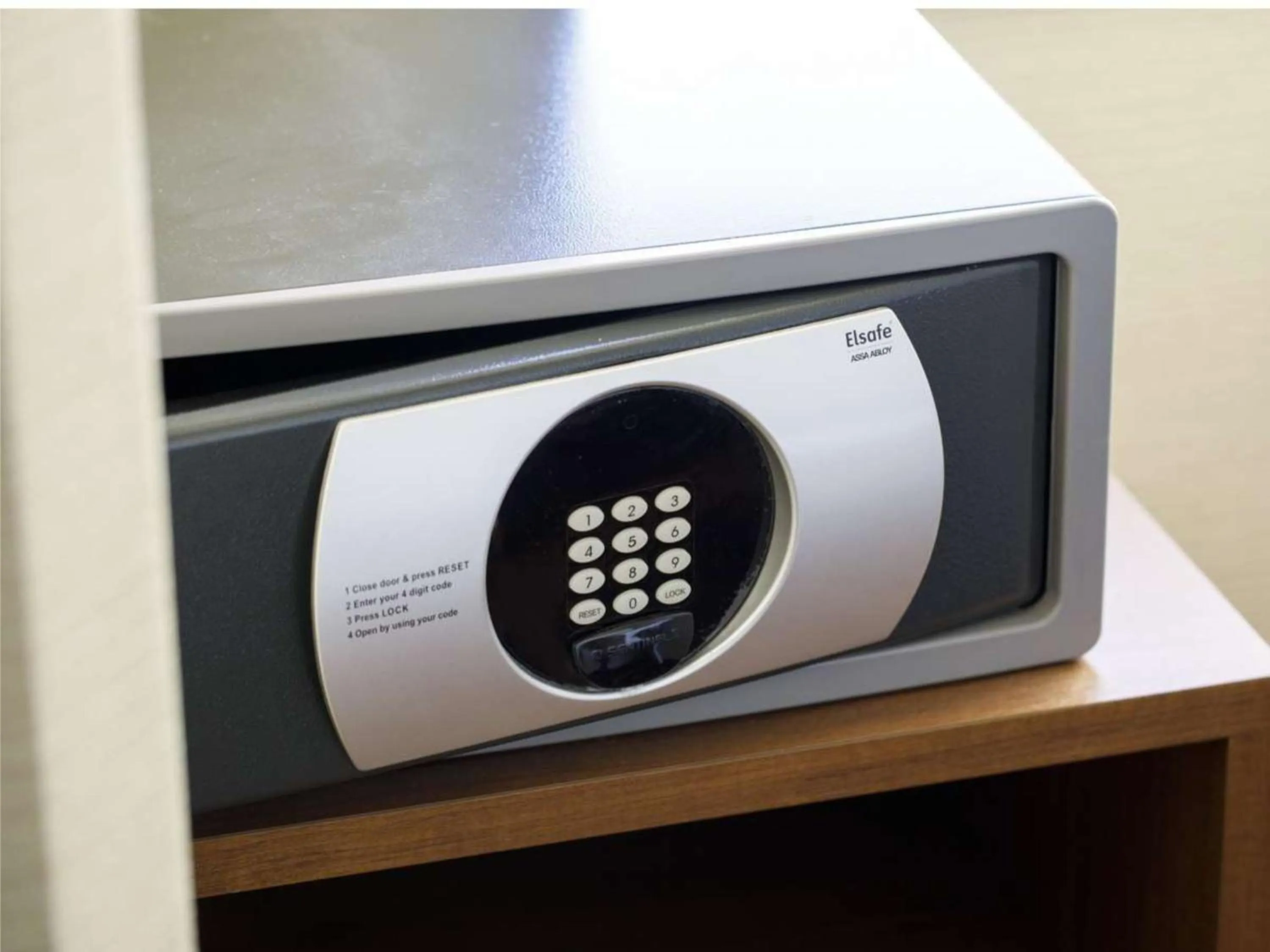 Photo of the whole room in ANA Holiday Inn Kanazawa Sky by IHG