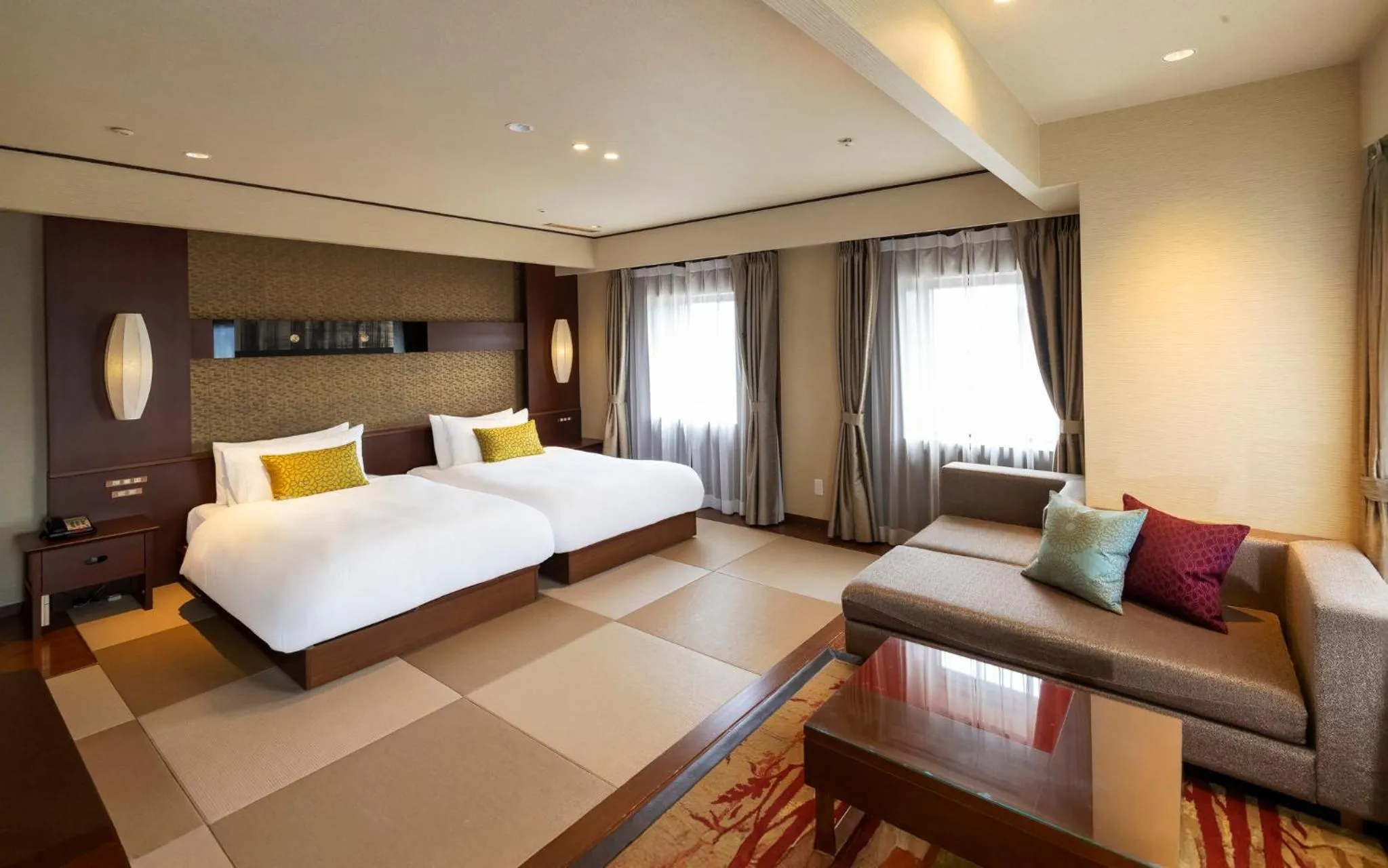 Photo of the whole room, Bed in ANA Holiday Inn Kanazawa Sky by IHG