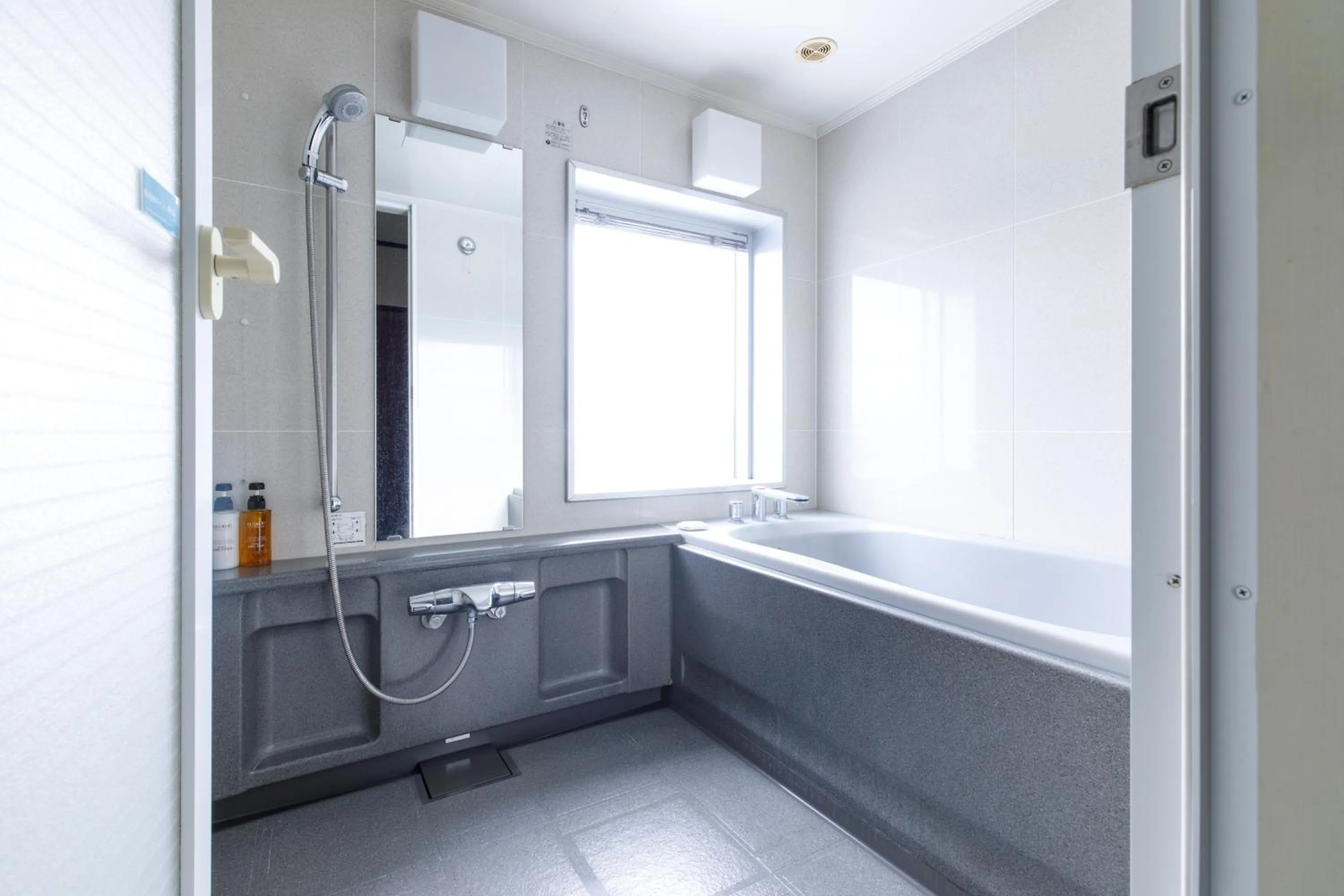 Shower in ANA Holiday Inn Kanazawa Sky by IHG