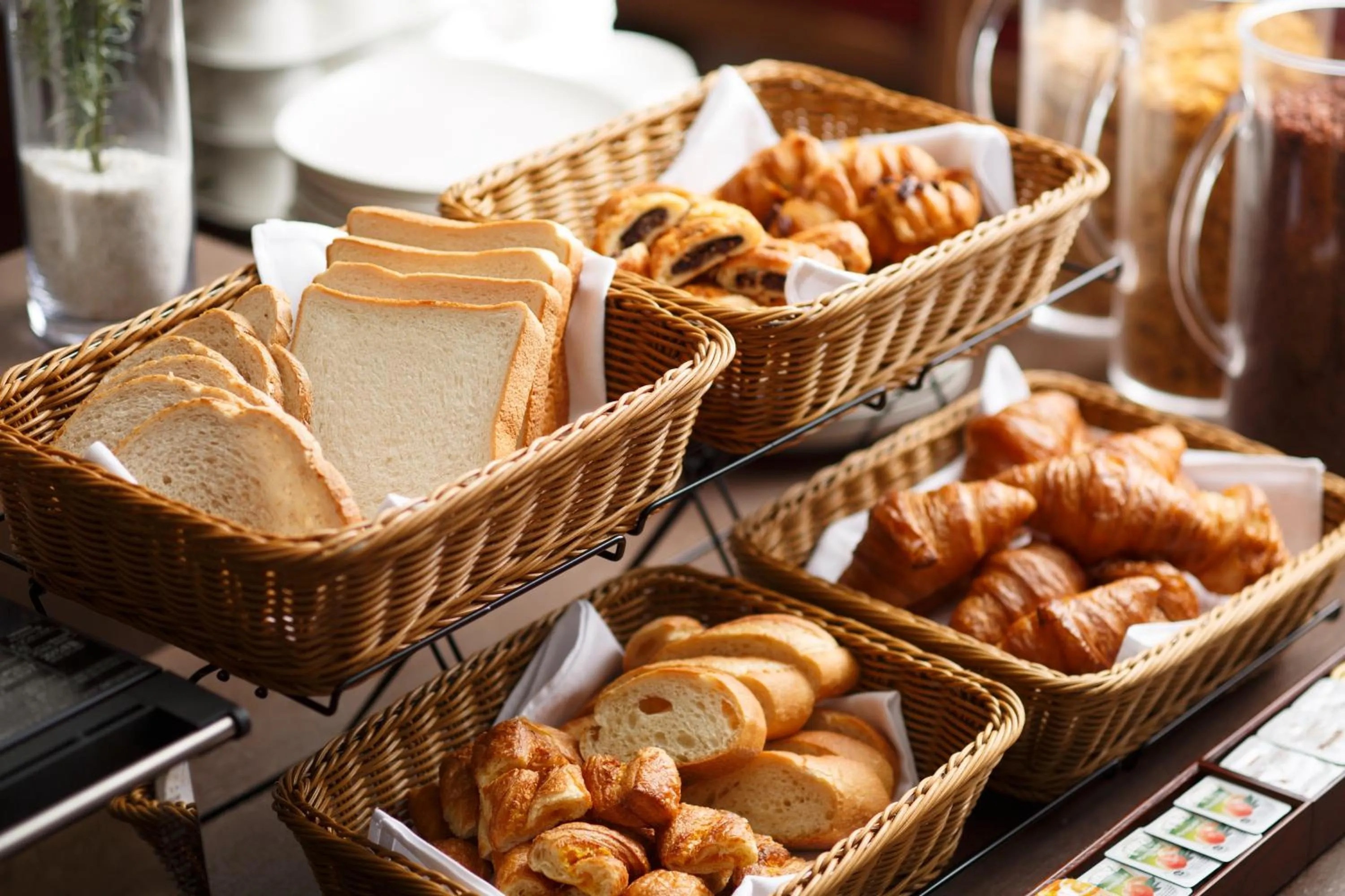 Food and drinks in ANA Holiday Inn Kanazawa Sky by IHG